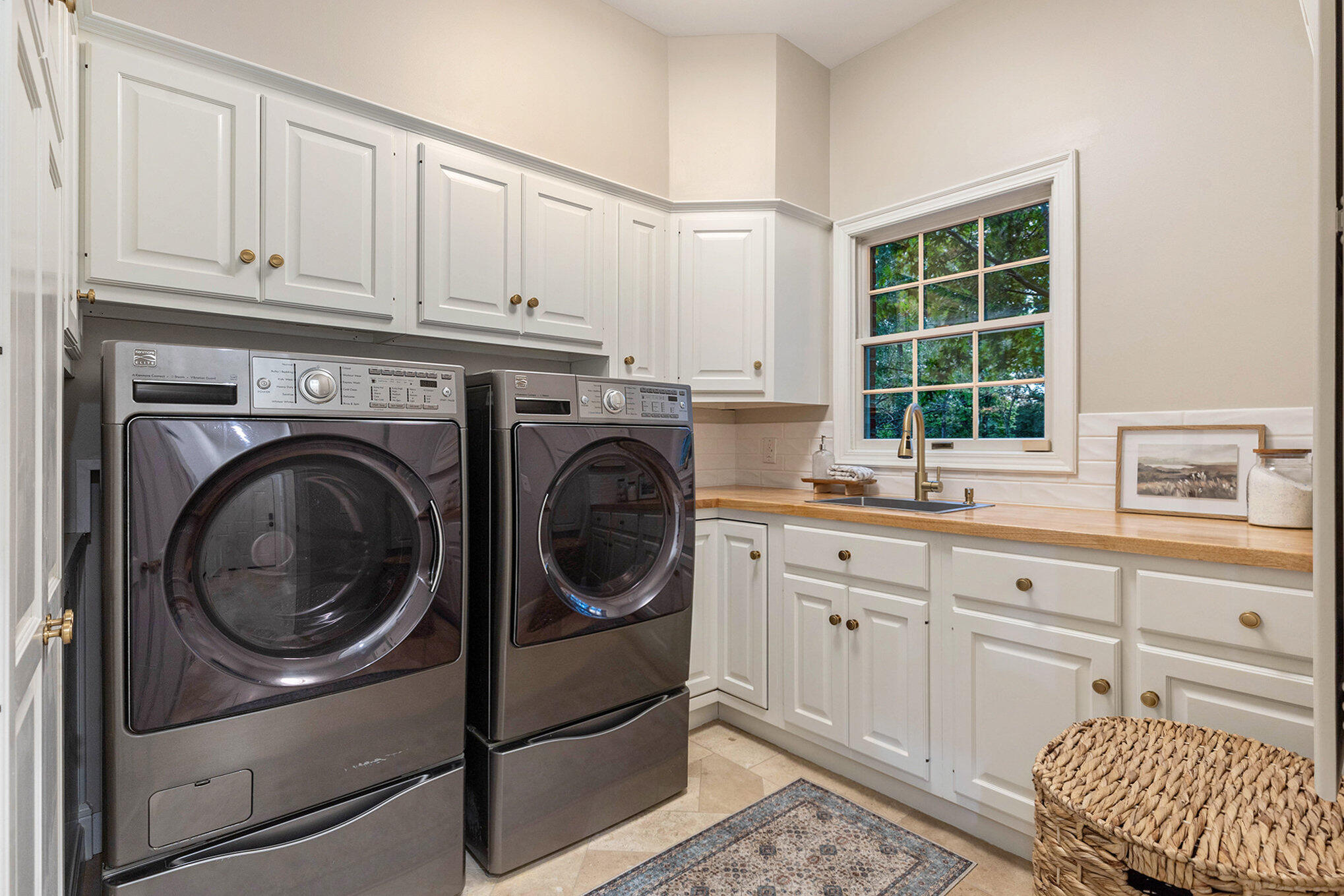 1233 Ballybunion Court Se Property Photo 10