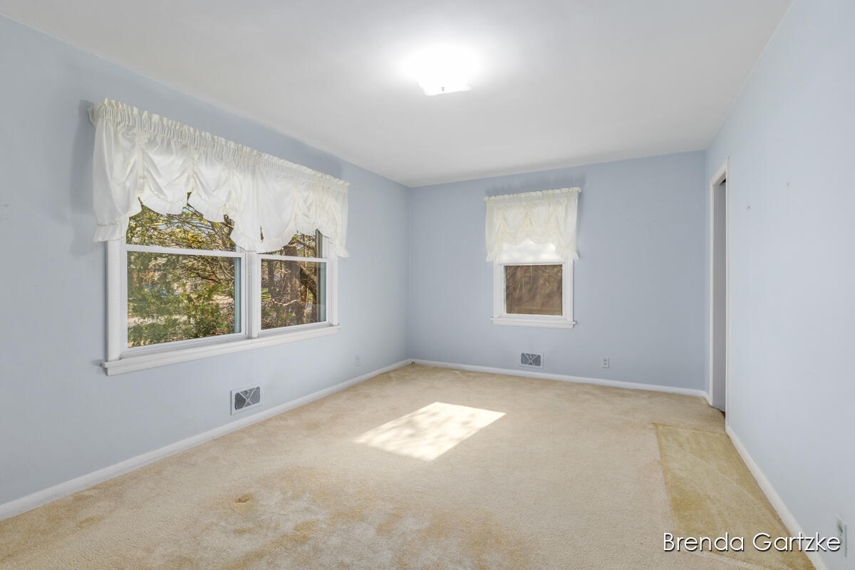 1880 Lynne Lane Nw Property Photo 16