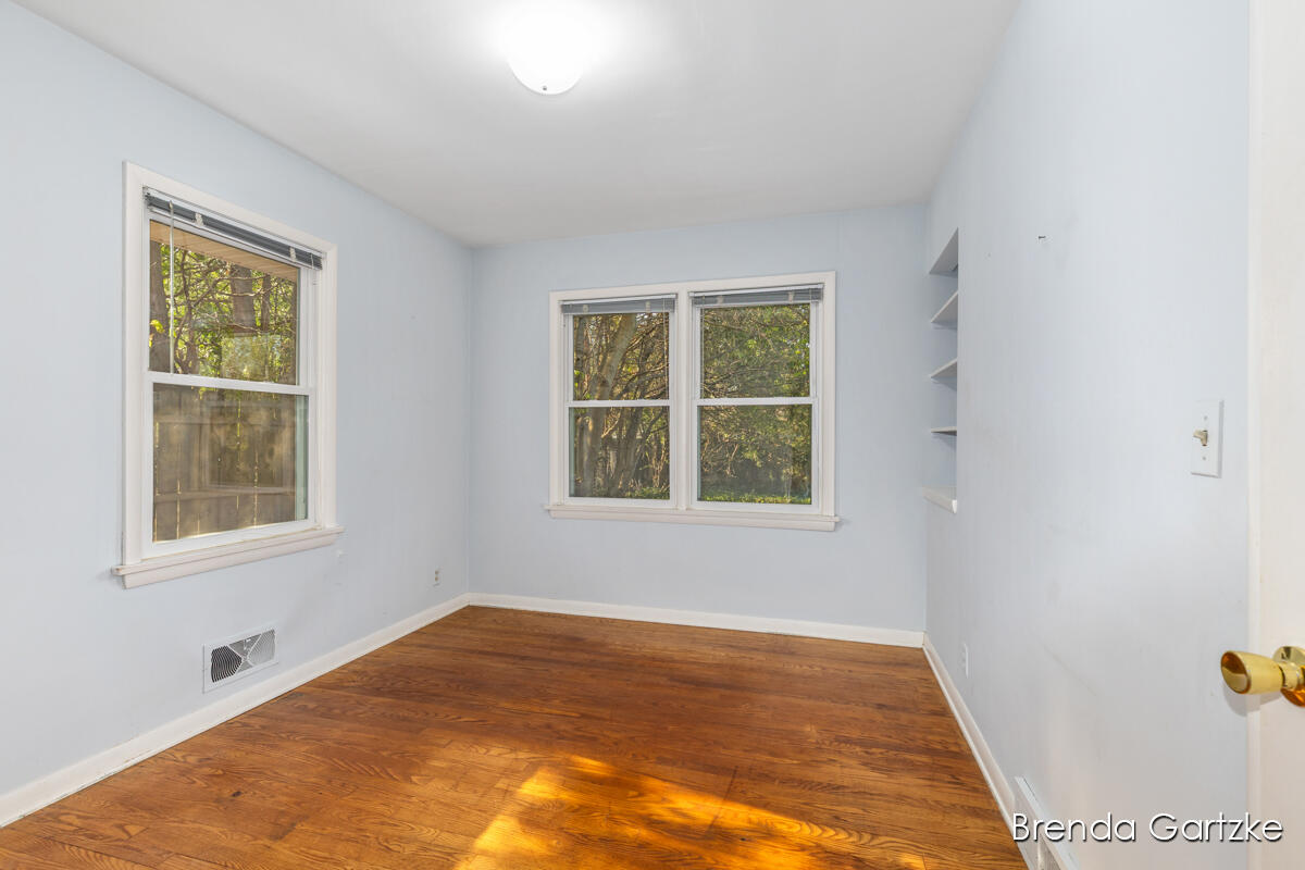 1880 Lynne Lane Nw Property Photo 17