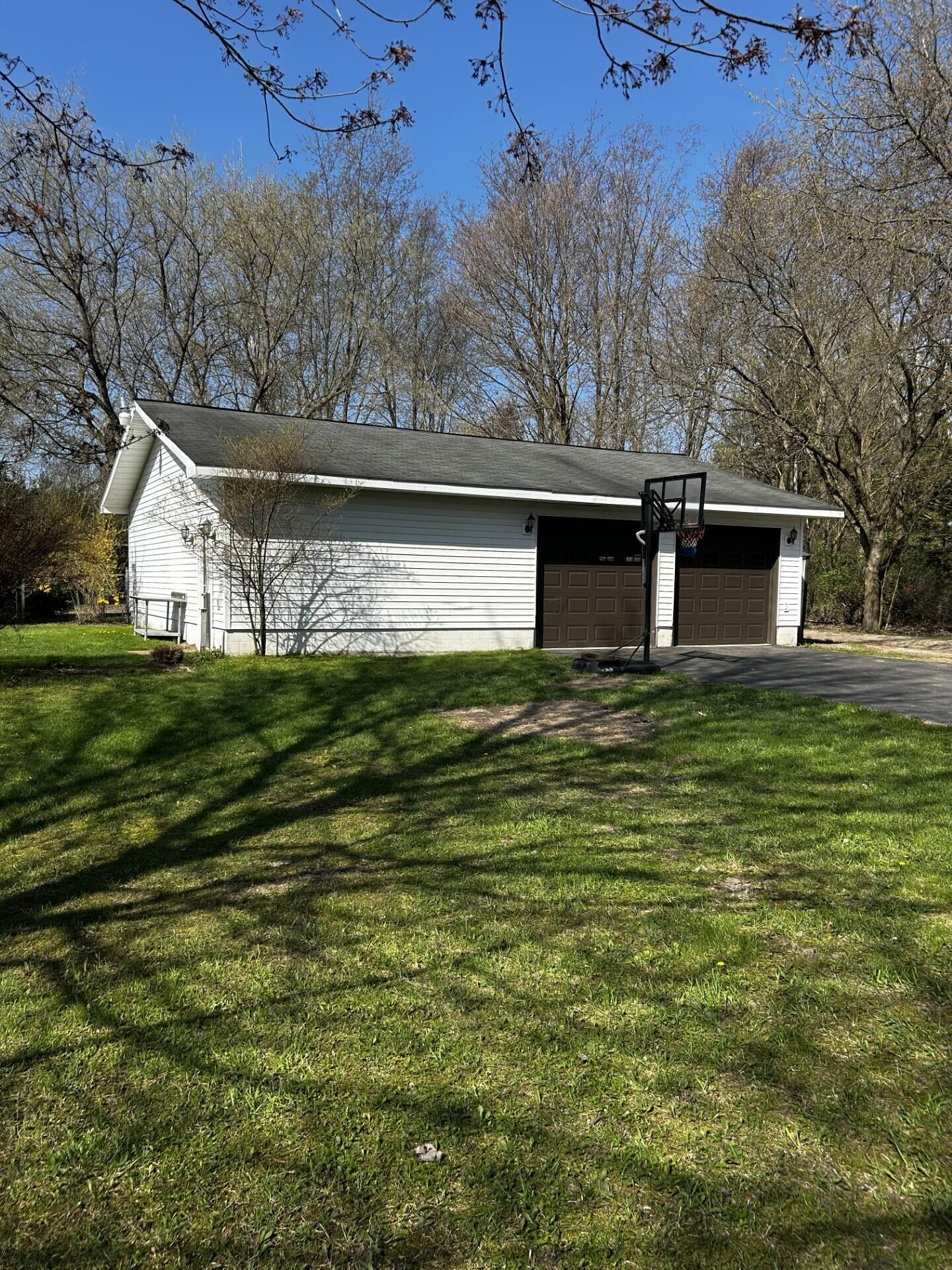 1799 E U.s. 10 Property Photo 5