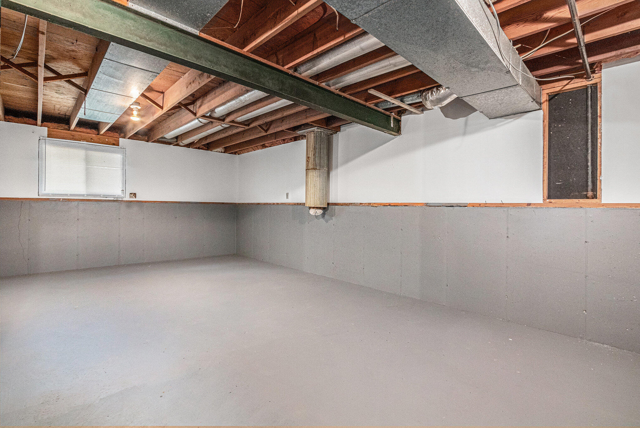 4935 Curran Road Property Photo 11