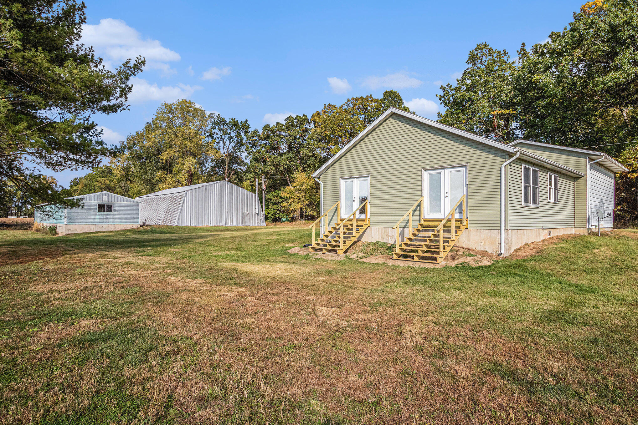 4935 Curran Road Property Photo 13