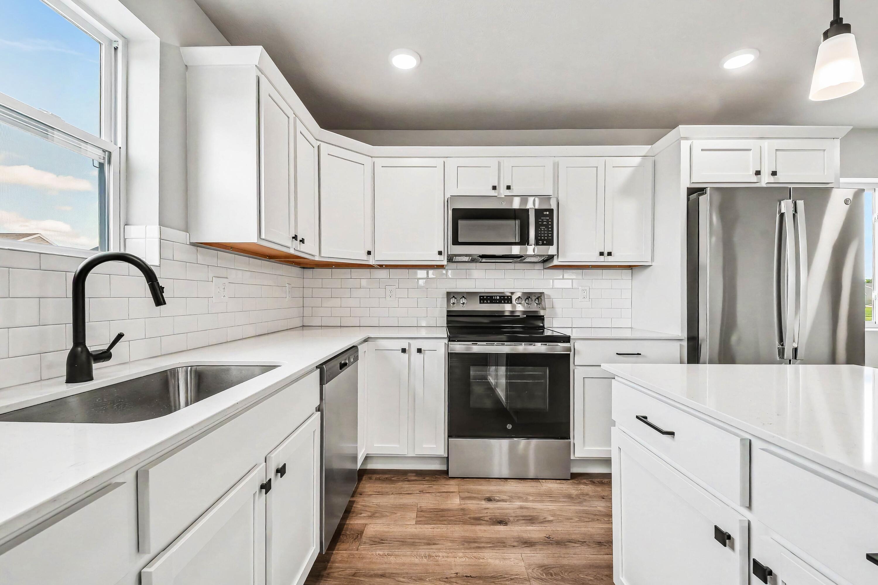 10100 Kearns Court Property Photo 8