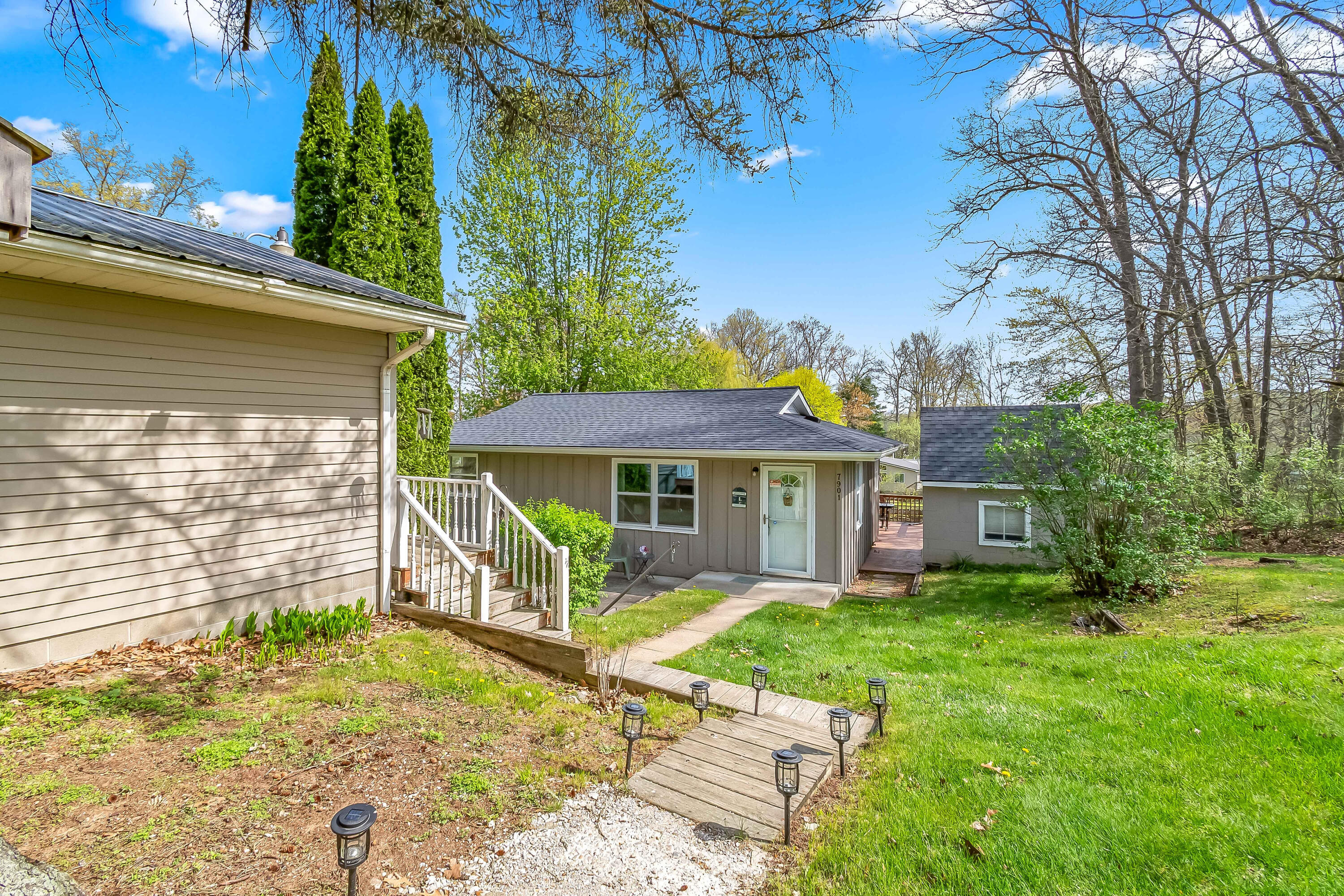7901 Topinabee Drive Property Photo 4