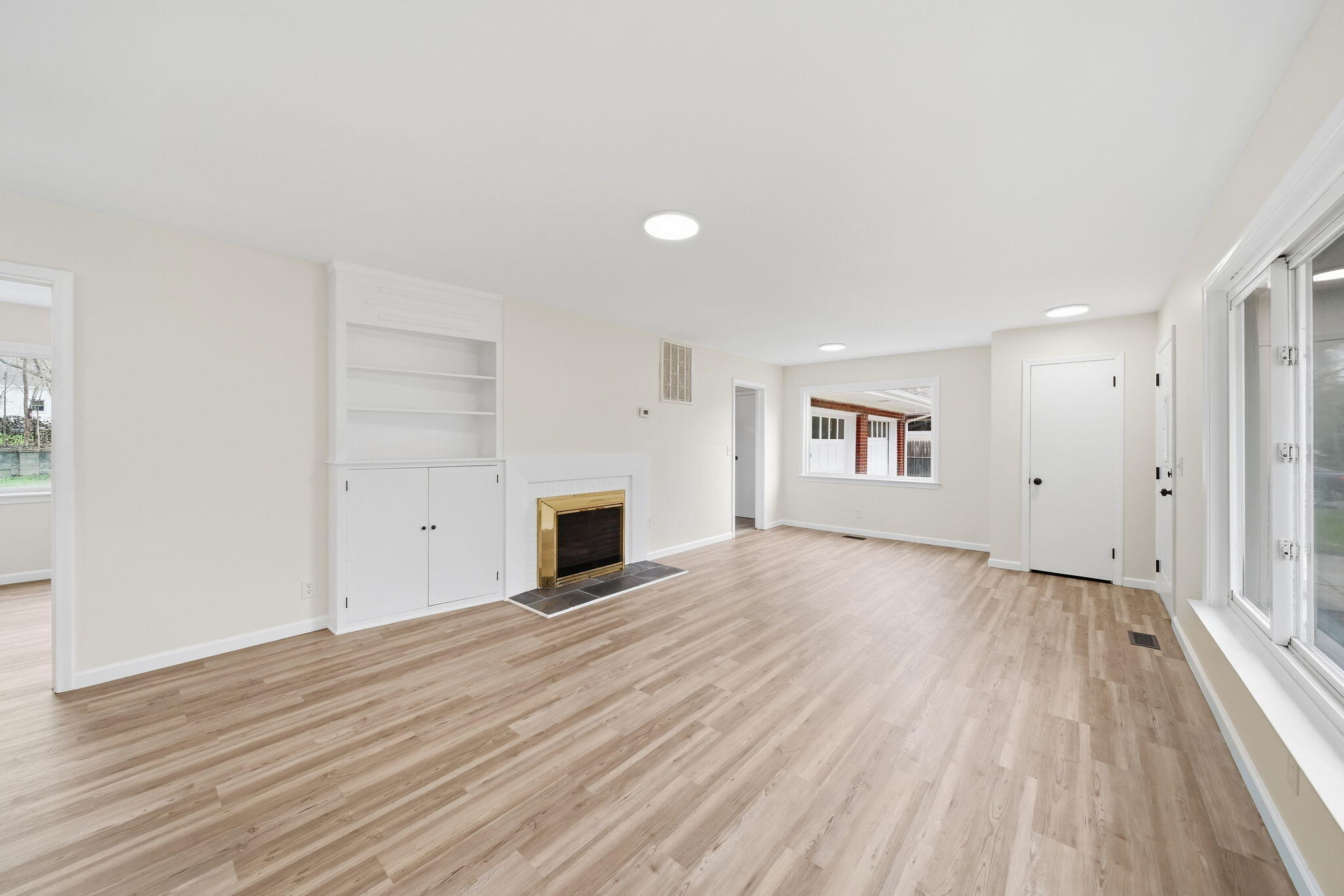 418 S Scott Street Property Photo 5