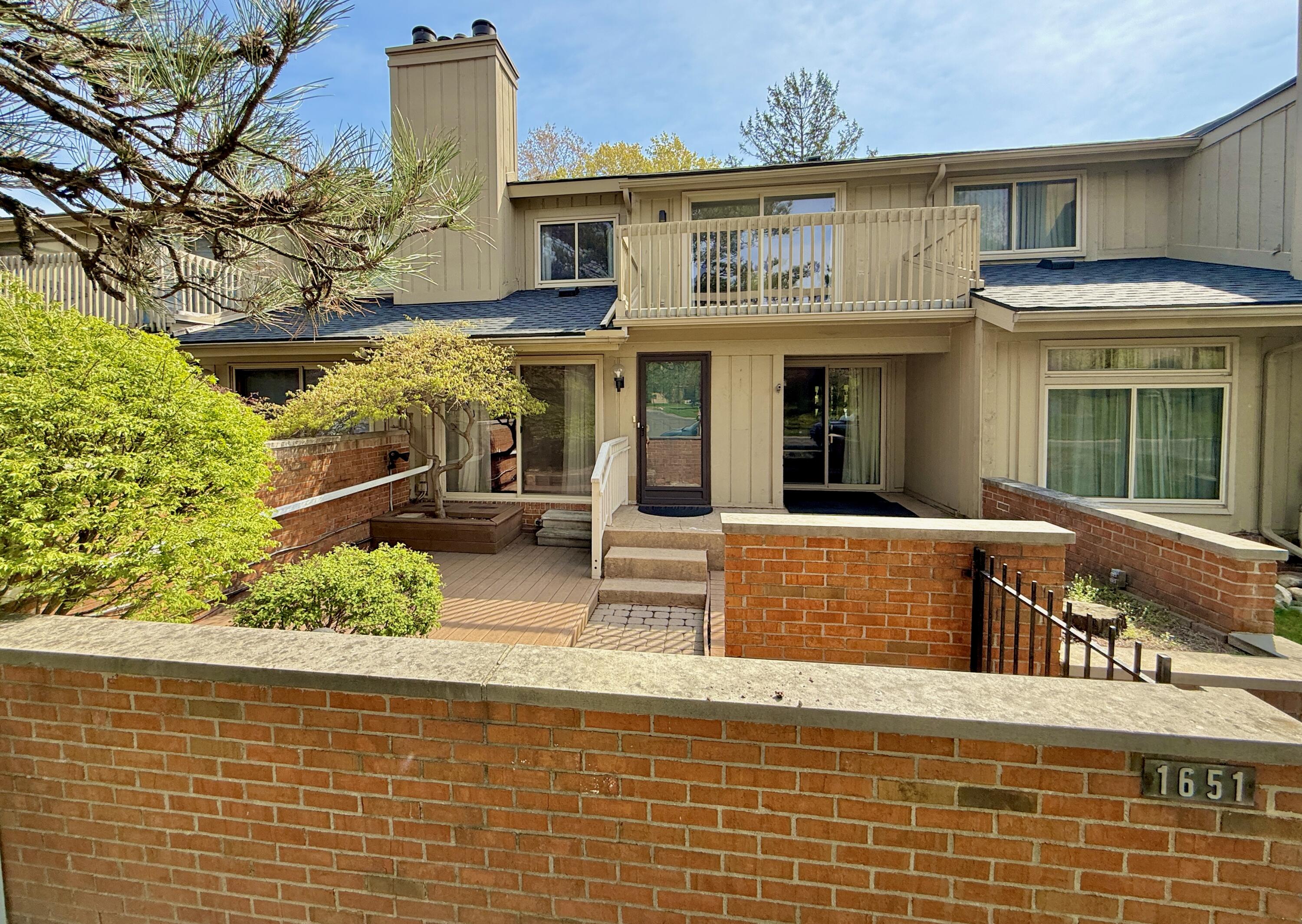 1651 S Hill Boulevard Property Photo 1