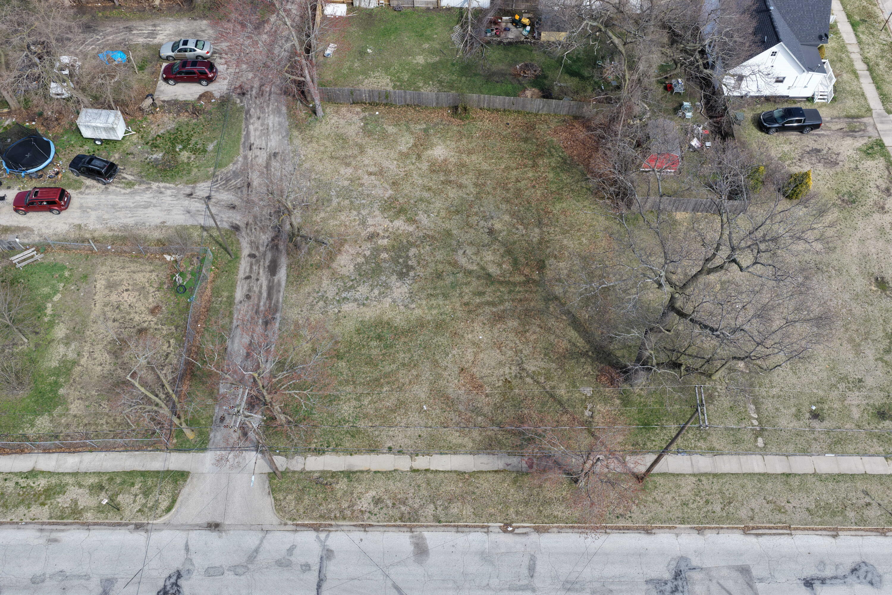 1468 8th Street Property Photo 2