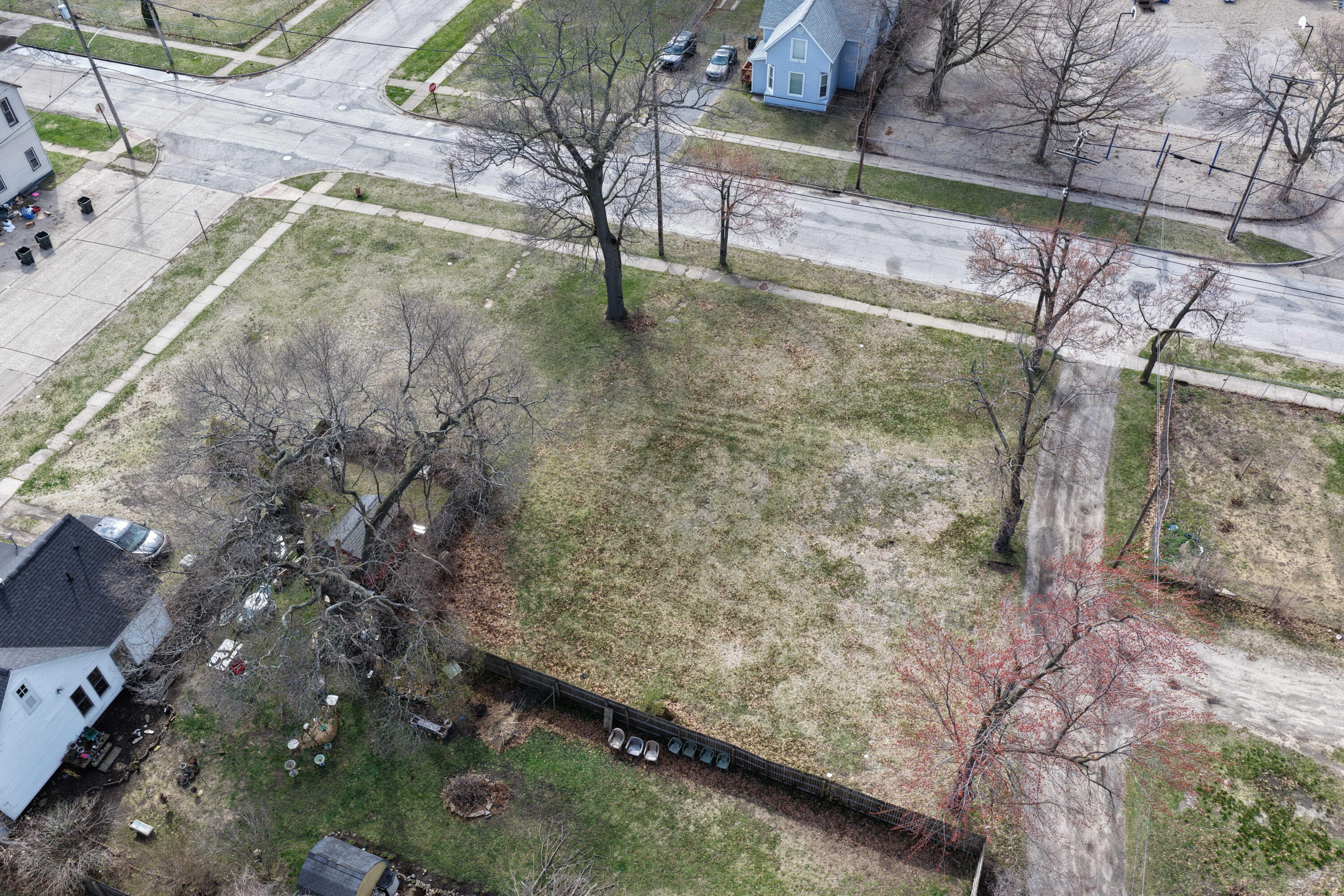1468 8th Street Property Photo 3