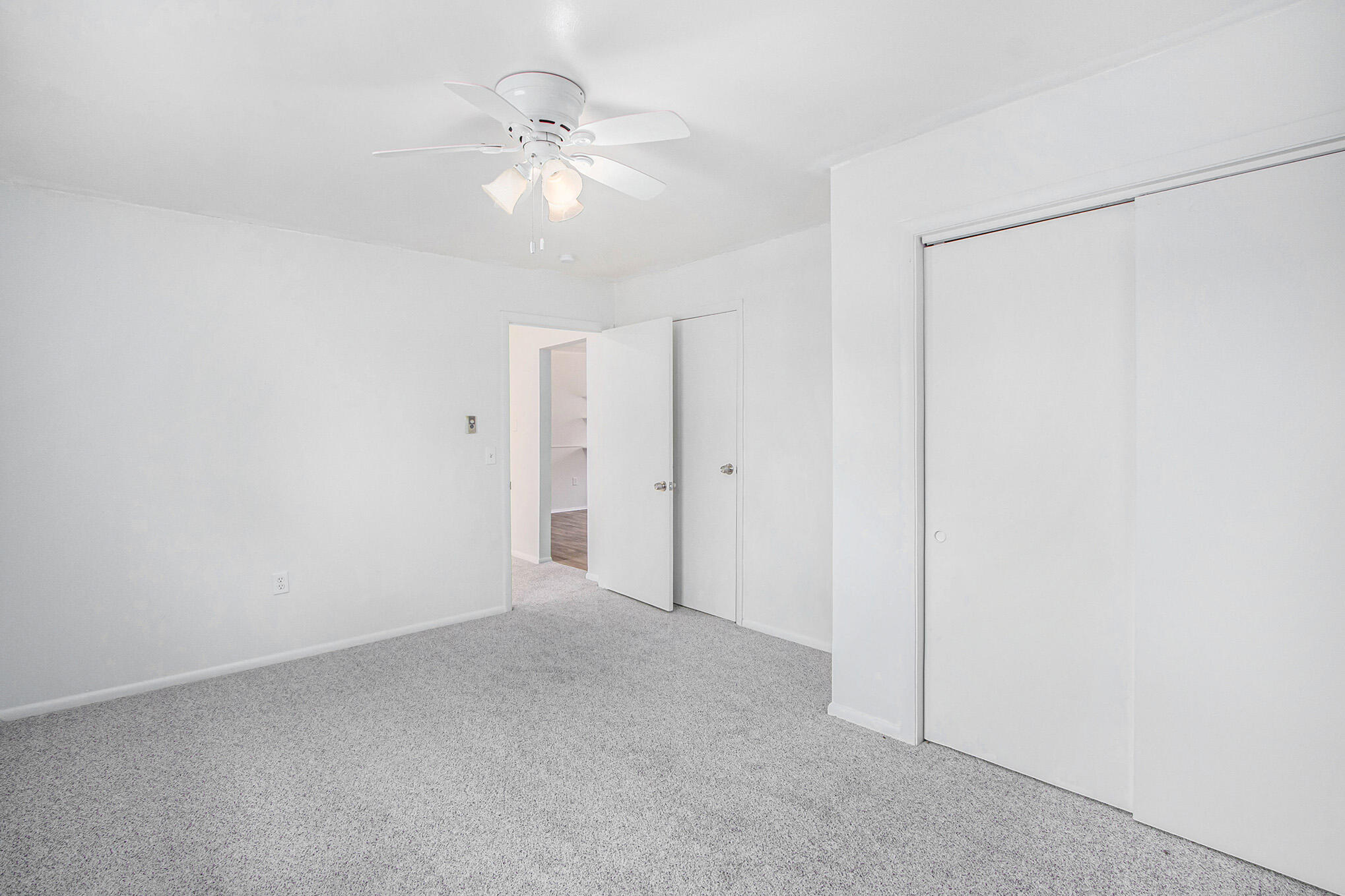 10477 S Sprinkle Road Property Photo 13