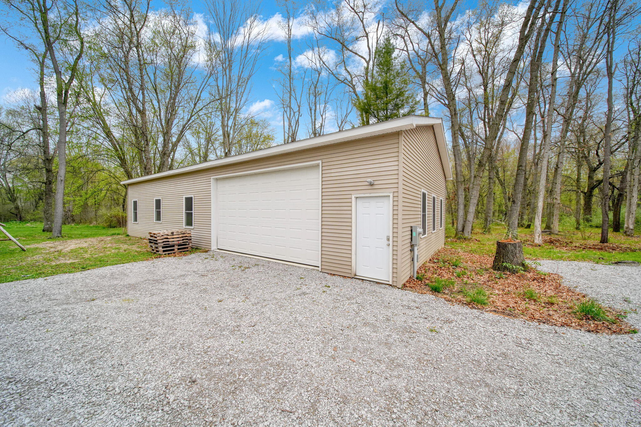 5576 S M 52 Property Photo 1