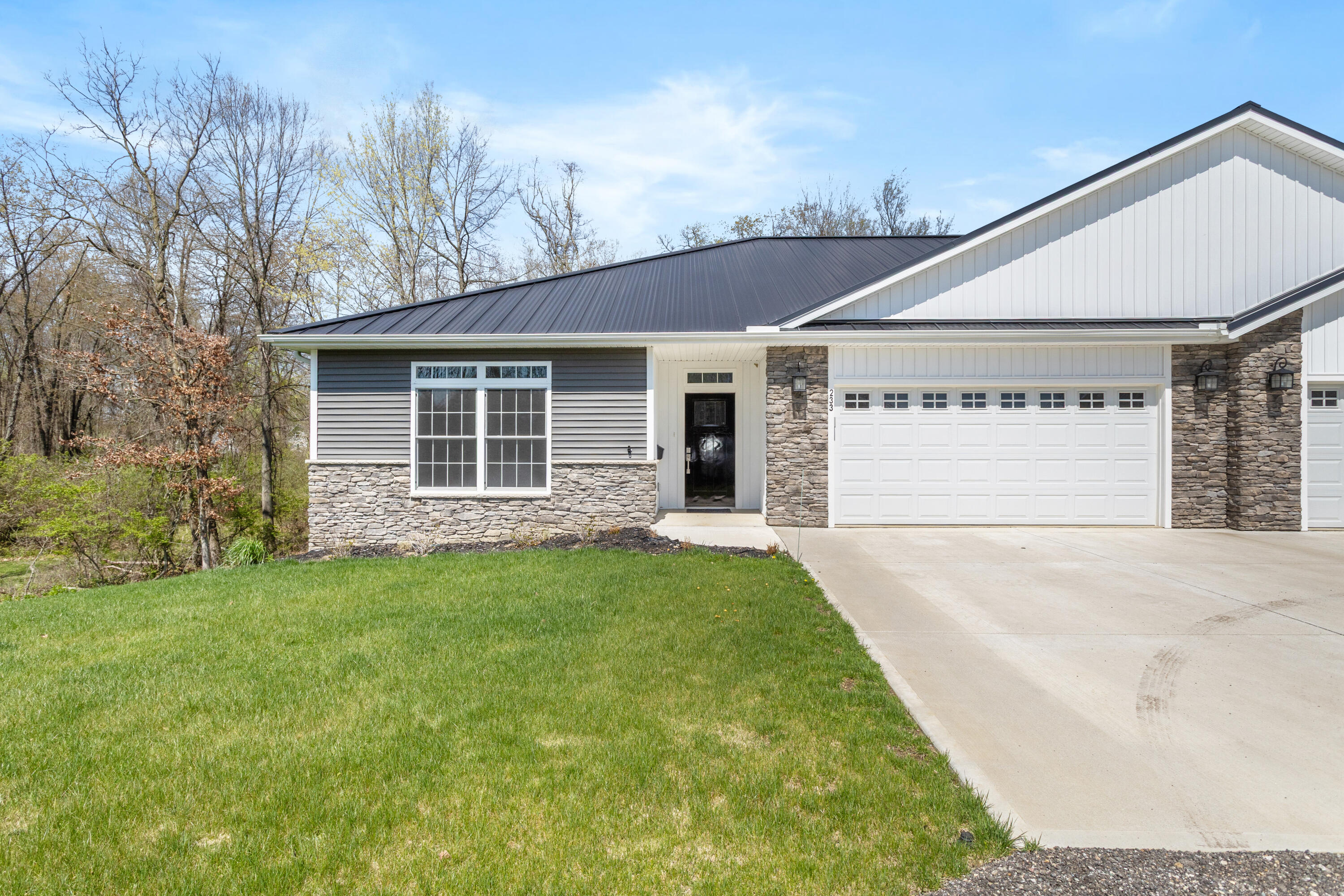 233 Auseon Court Property Photo 1