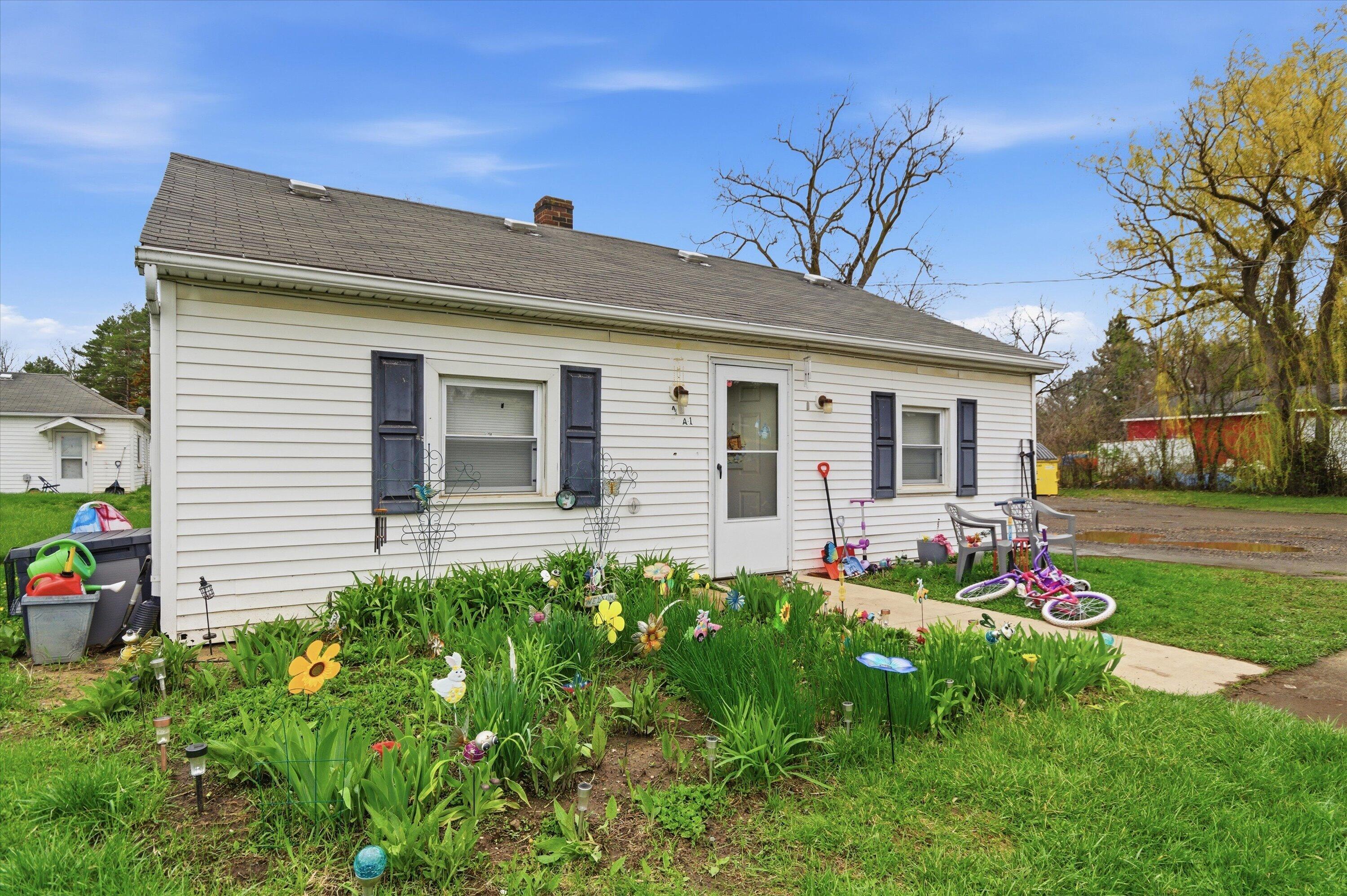 7191 N Dort Highway Property Photo 2