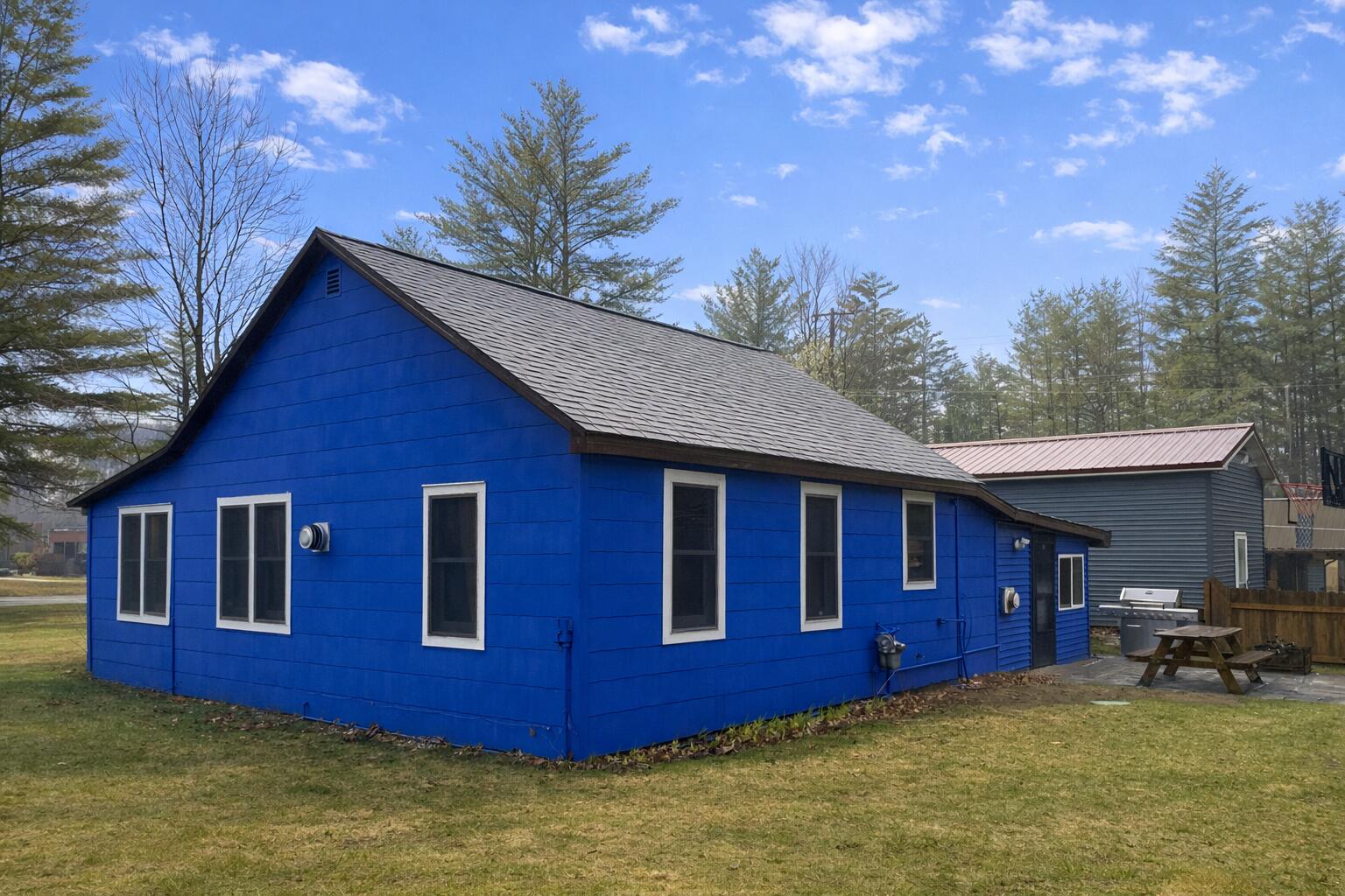 10215 E Madison Road Property Photo 2