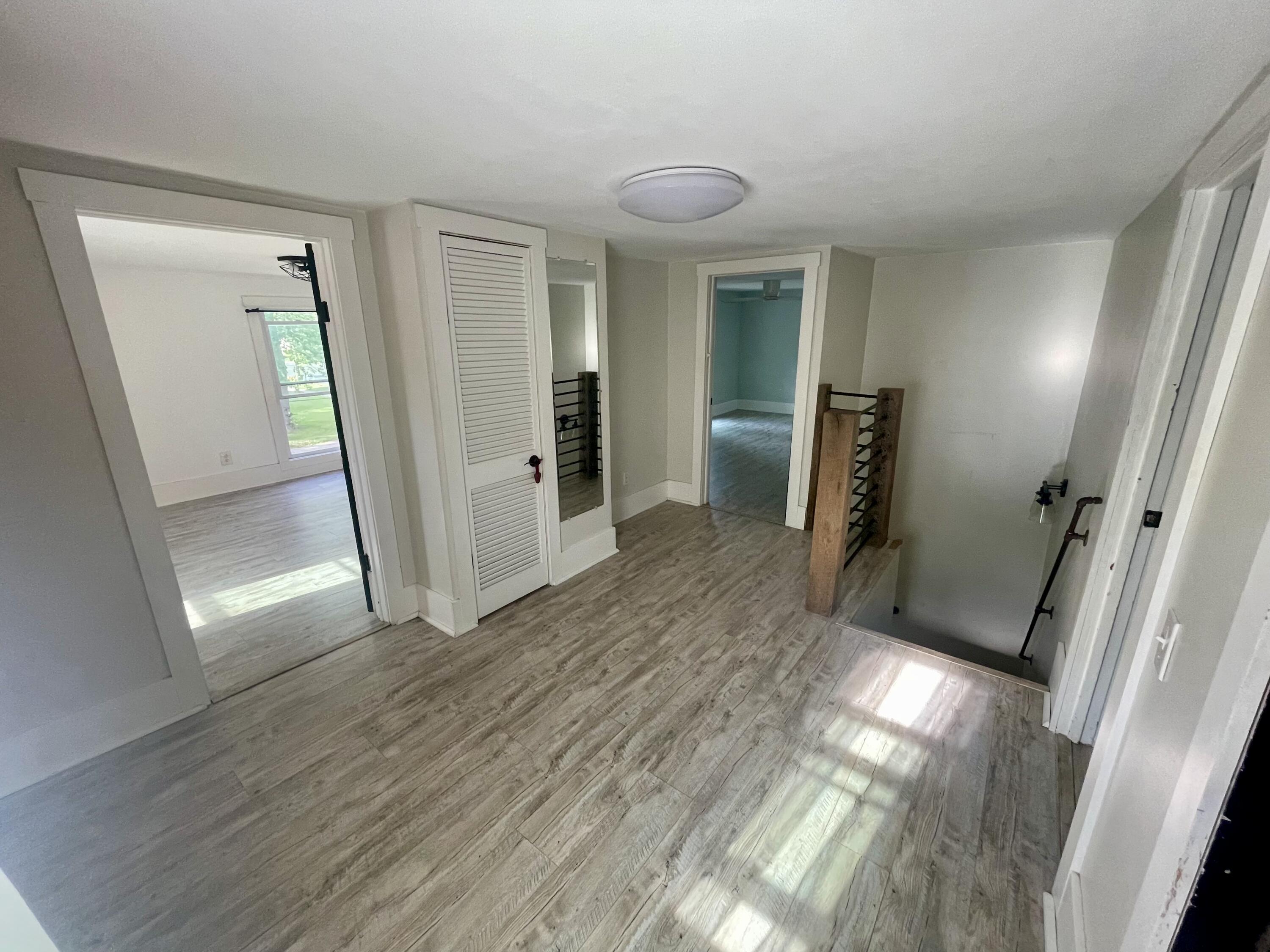 126 E South Street Property Photo 11