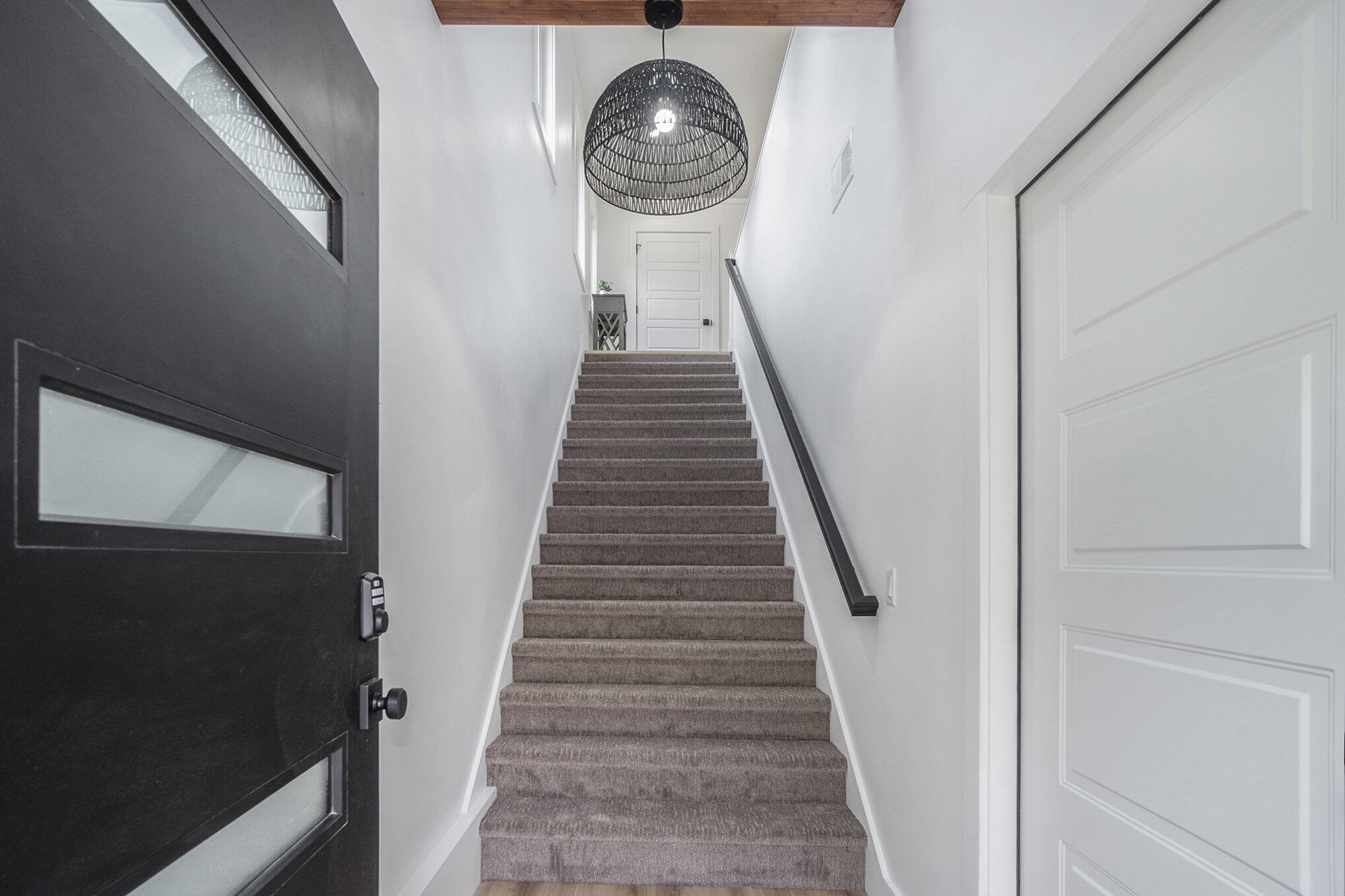 3220 Lakeshore Drive Property Photo 4