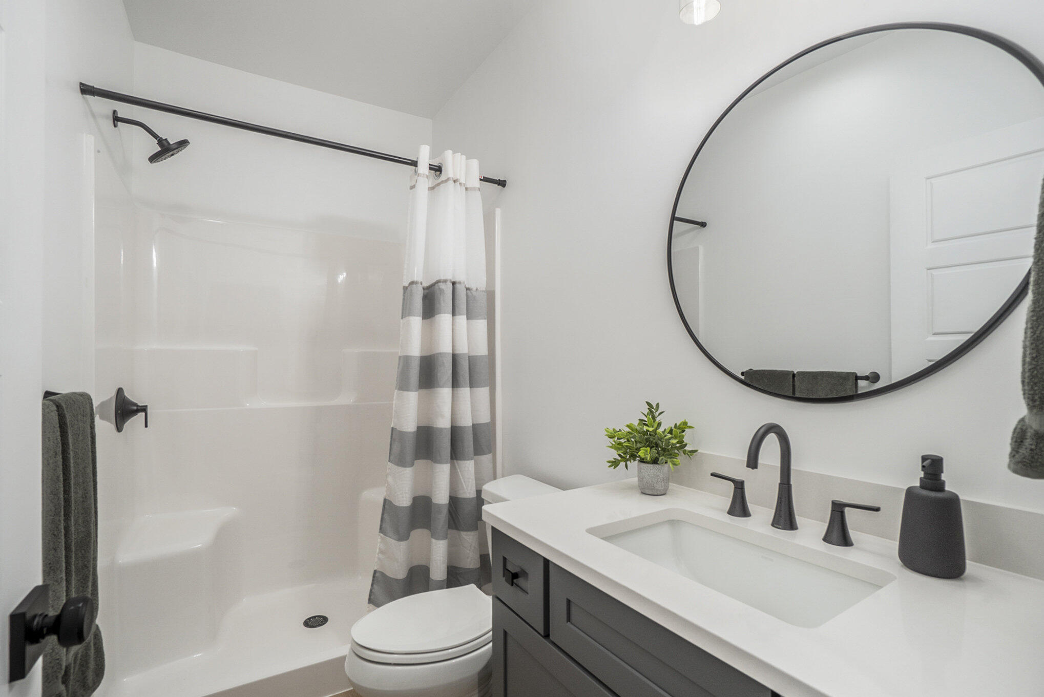 3220 Lakeshore Drive Property Photo 18