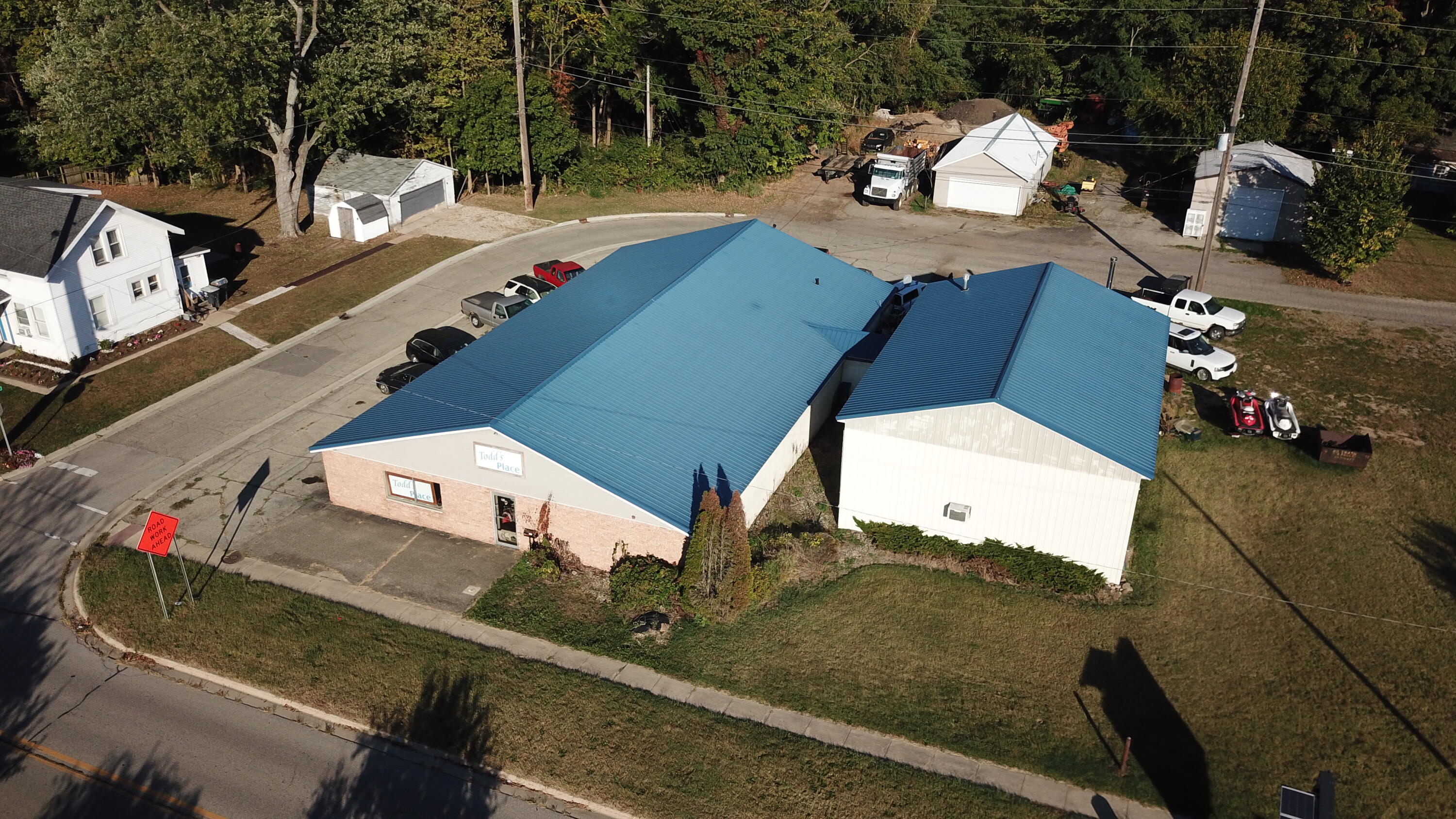 701 S Red Bud Trail Property Photo 1