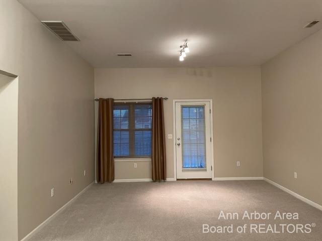 2245 S Main Street Property Photo 16