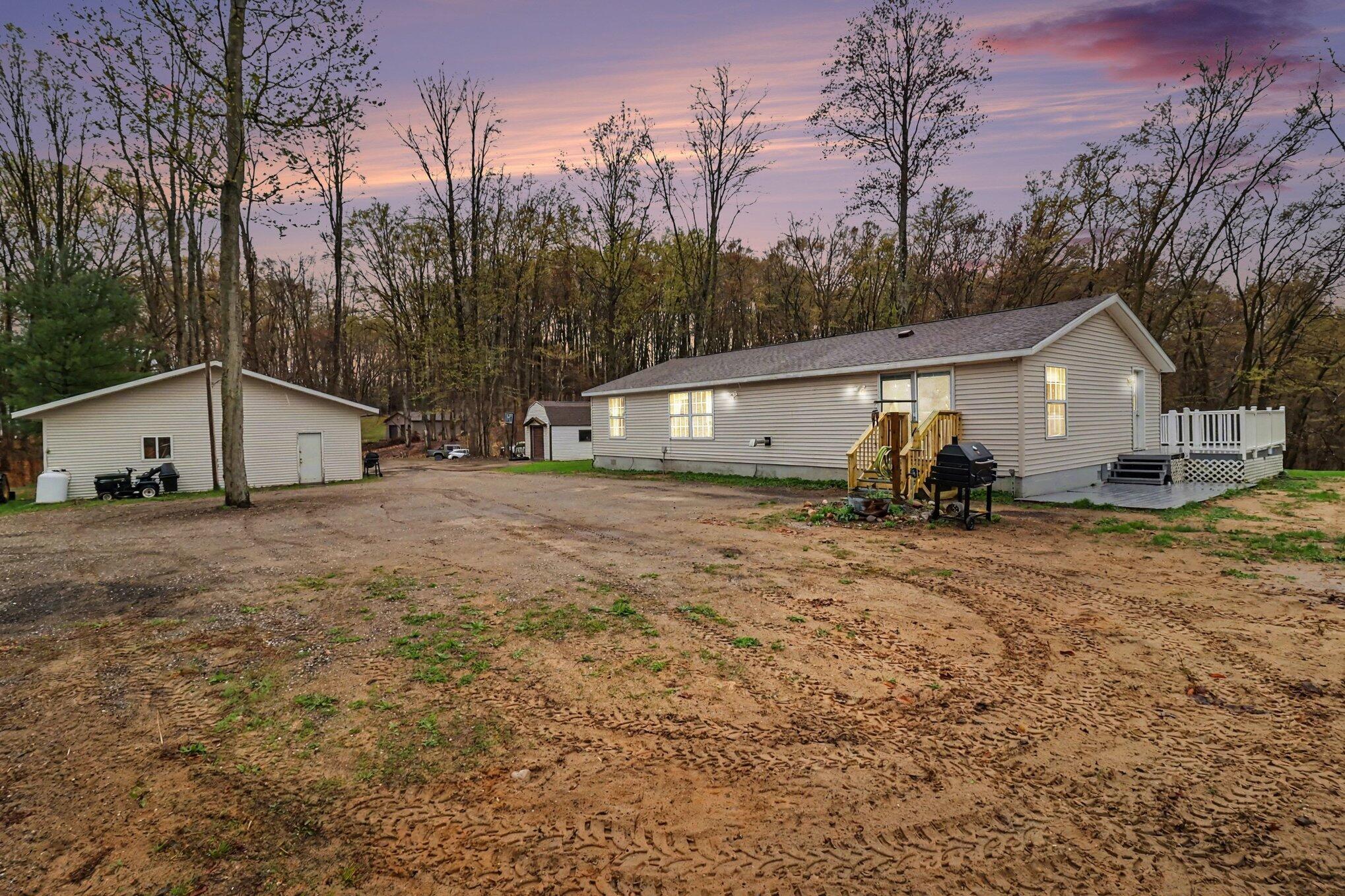 6547 S Outer Loop Drive Property Photo 1