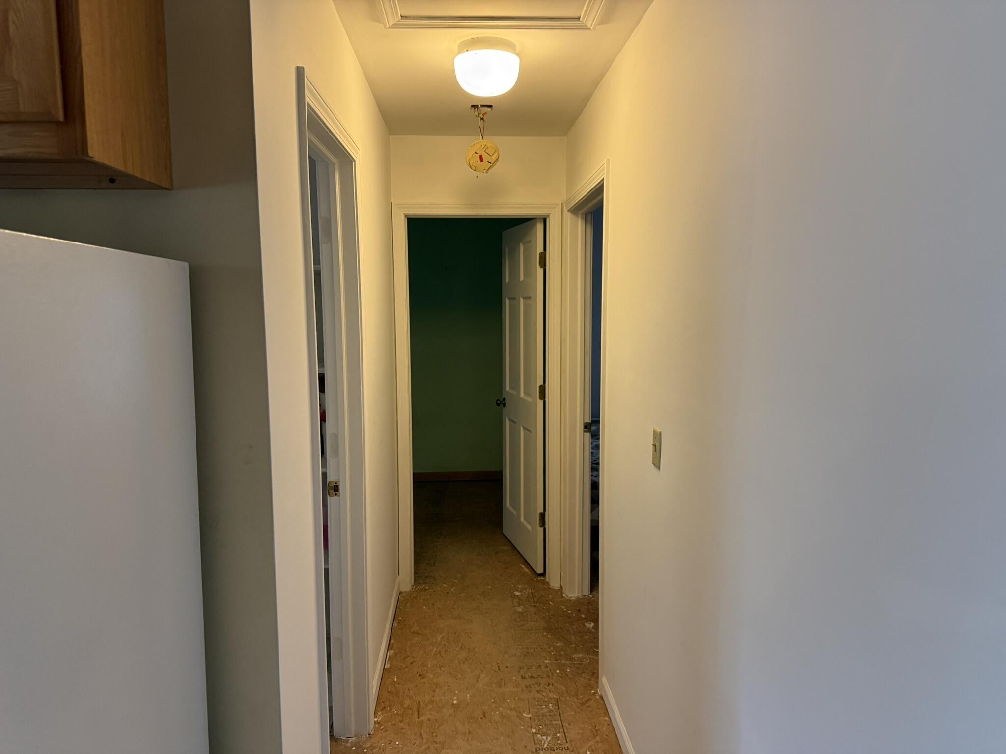 14995 N River Road Property Photo 6