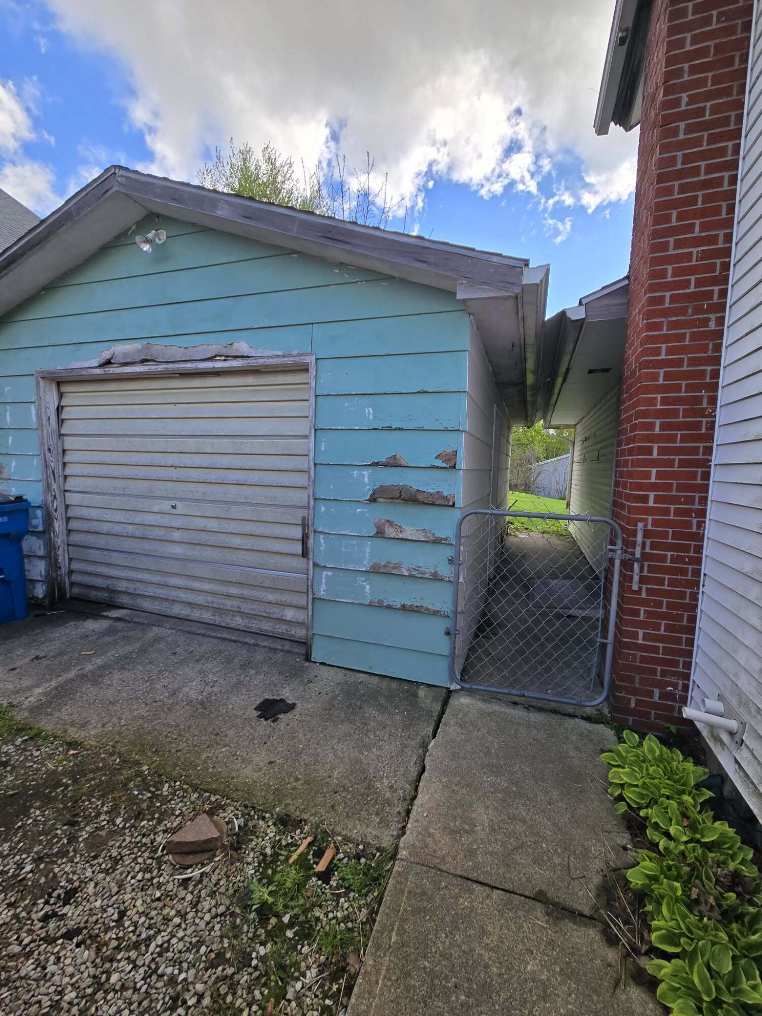 407 Chestnut Street Property Photo 3