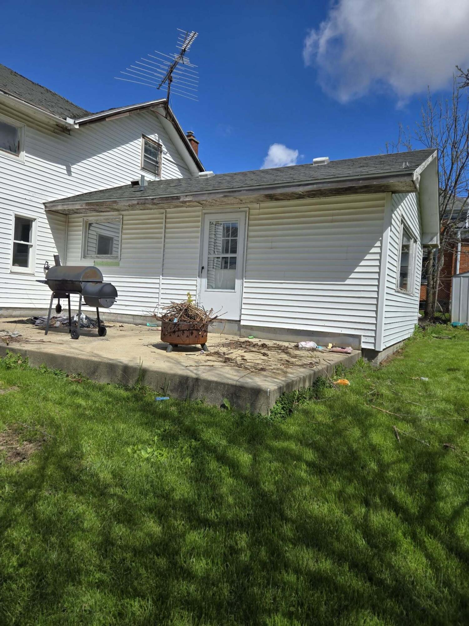 407 Chestnut Street Property Photo 4