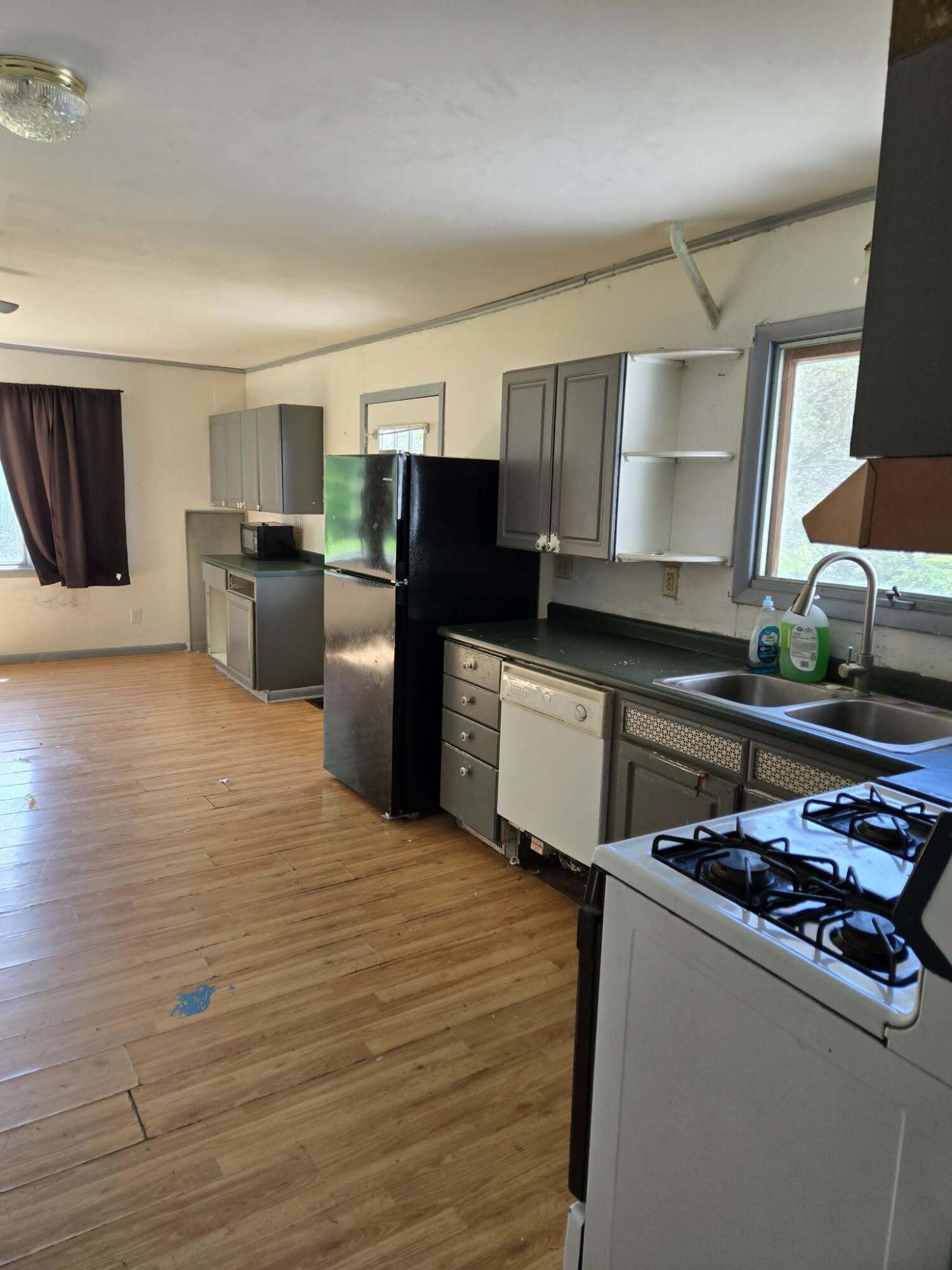 407 Chestnut Street Property Photo 17