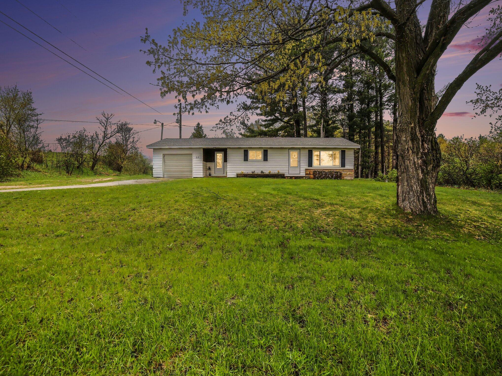 24 E Polk Road Property Photo 1