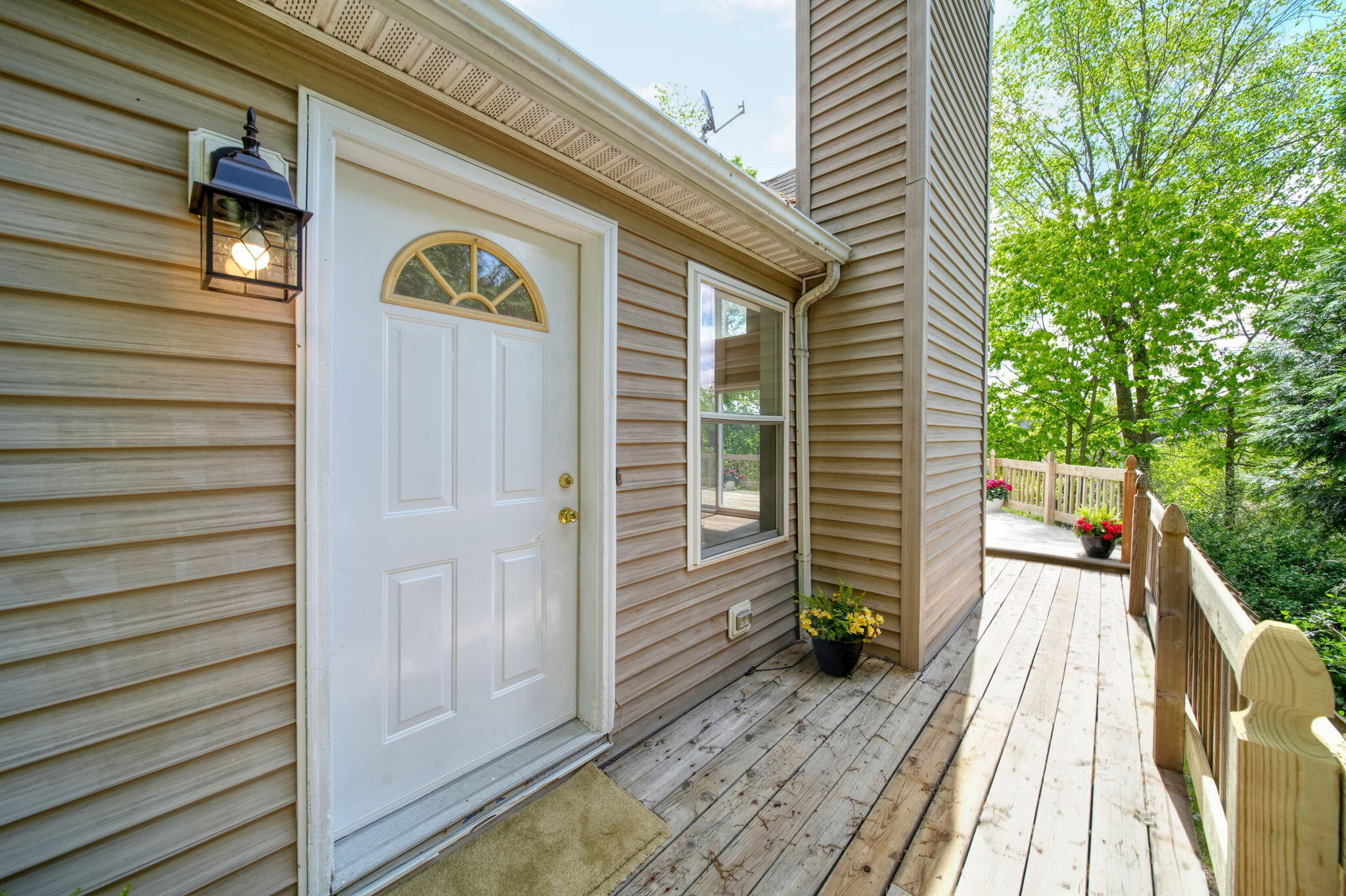 10771 Woodbrook Drive Property Photo 13