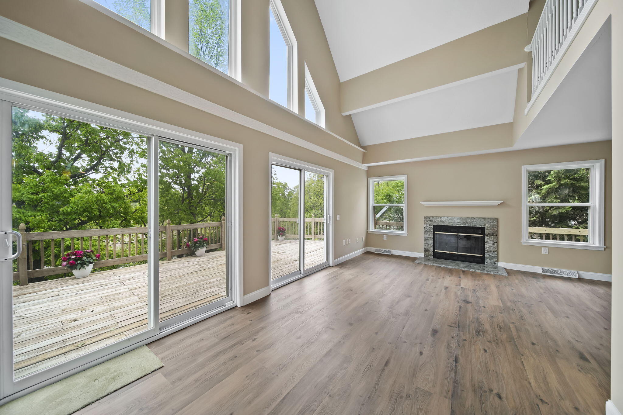 10771 Woodbrook Drive Property Photo 14