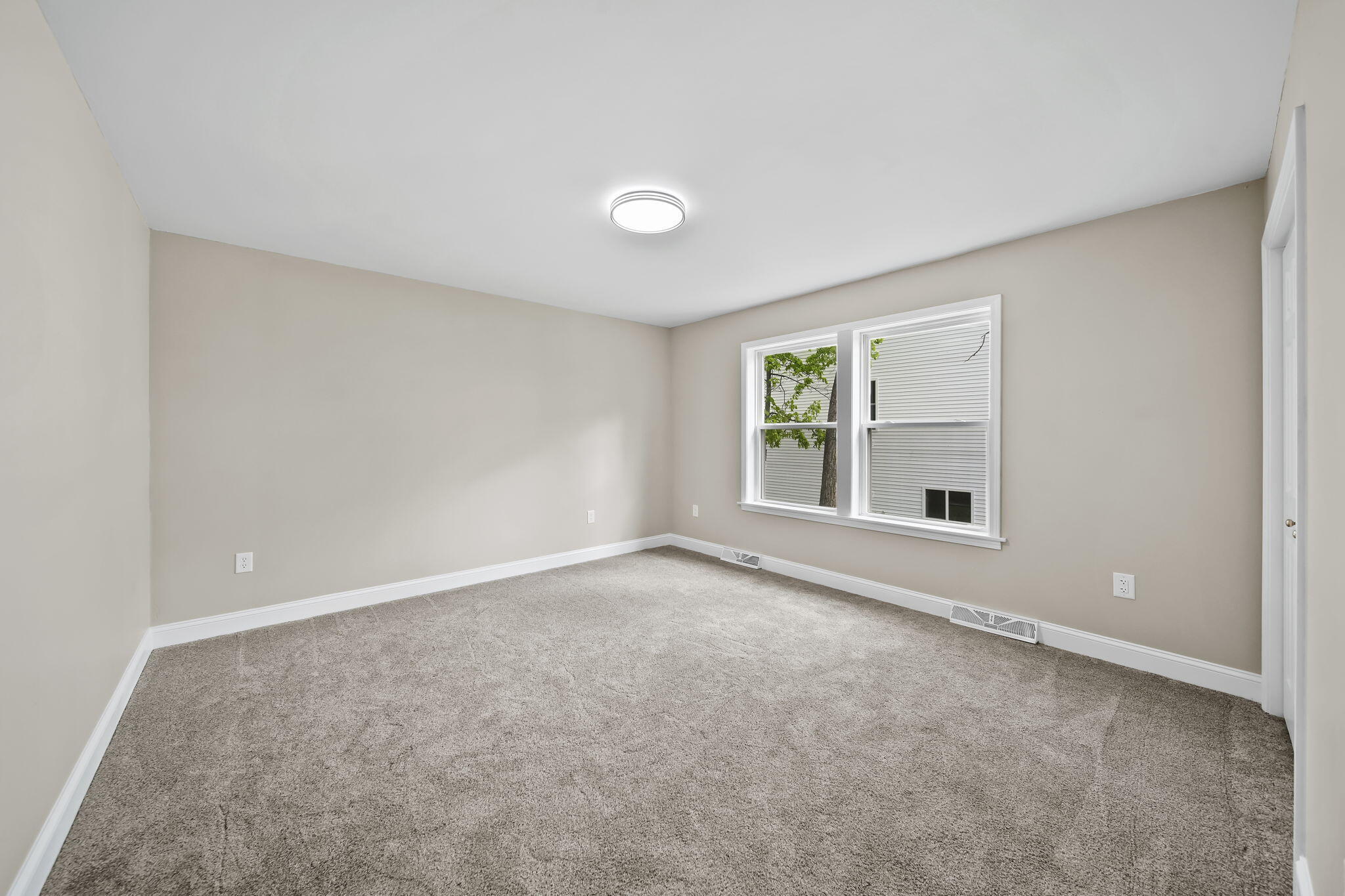 10771 Woodbrook Drive Property Photo 28