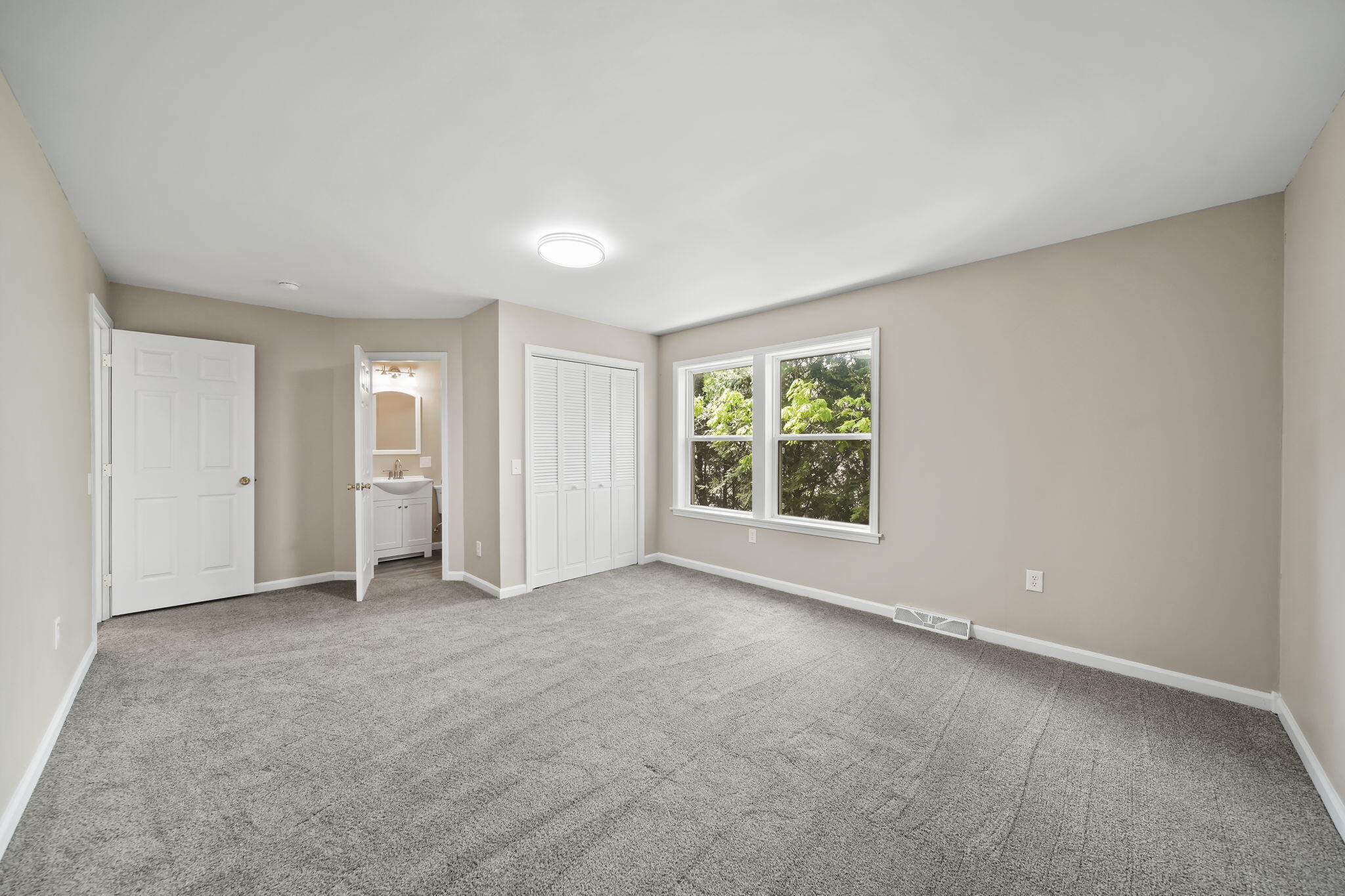 10771 Woodbrook Drive Property Photo 32