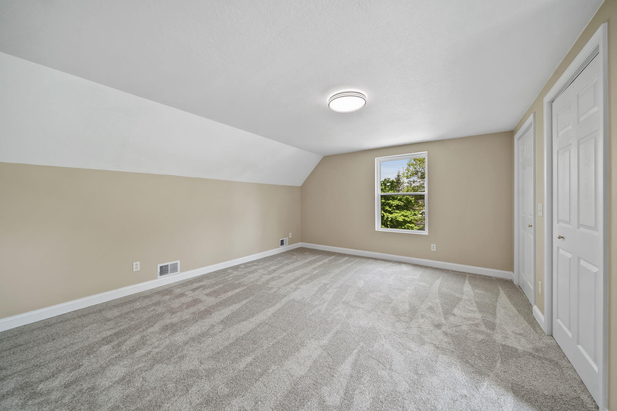 10771 Woodbrook Drive Property Photo 38