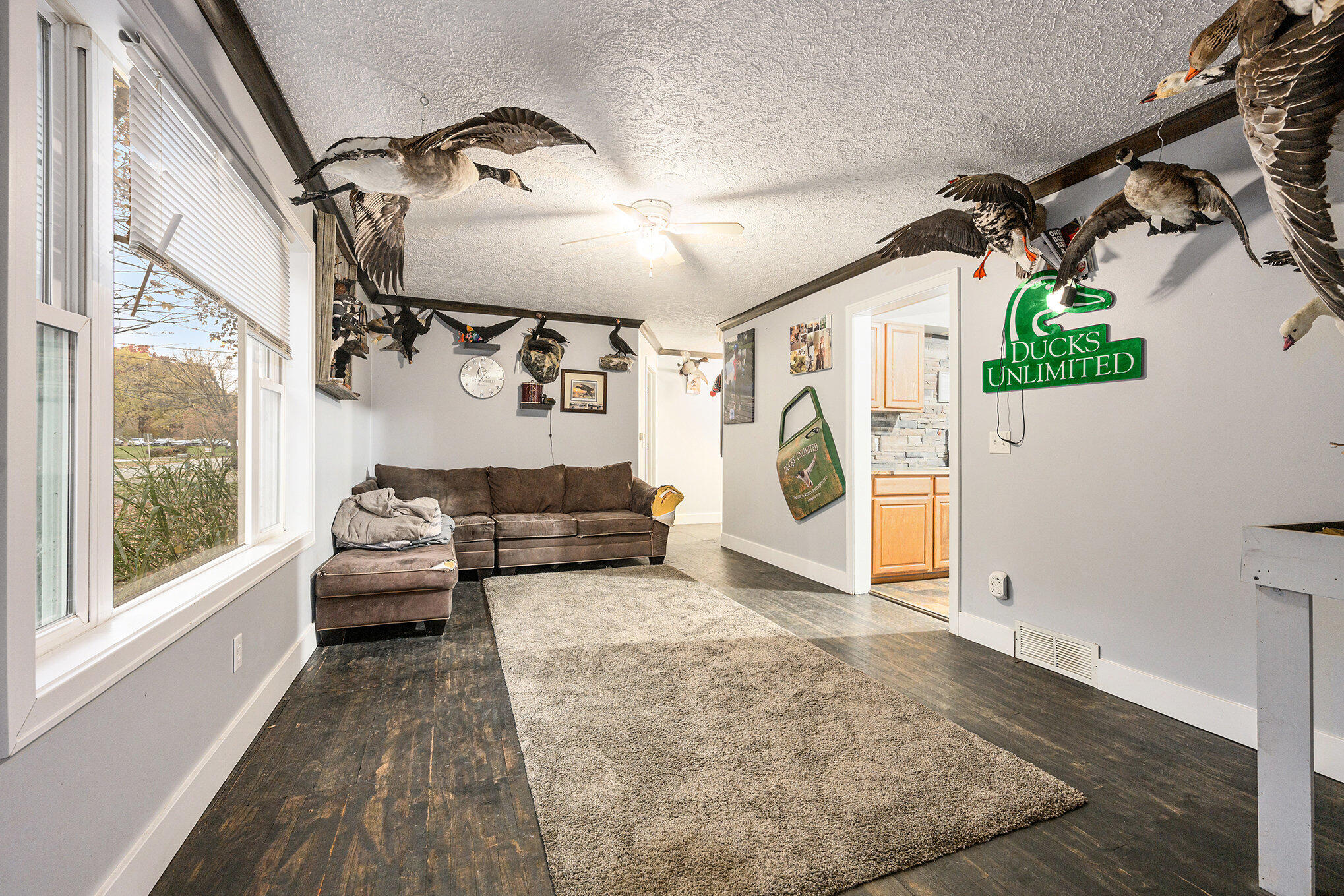 5418 Keyes Drive Property Photo 6
