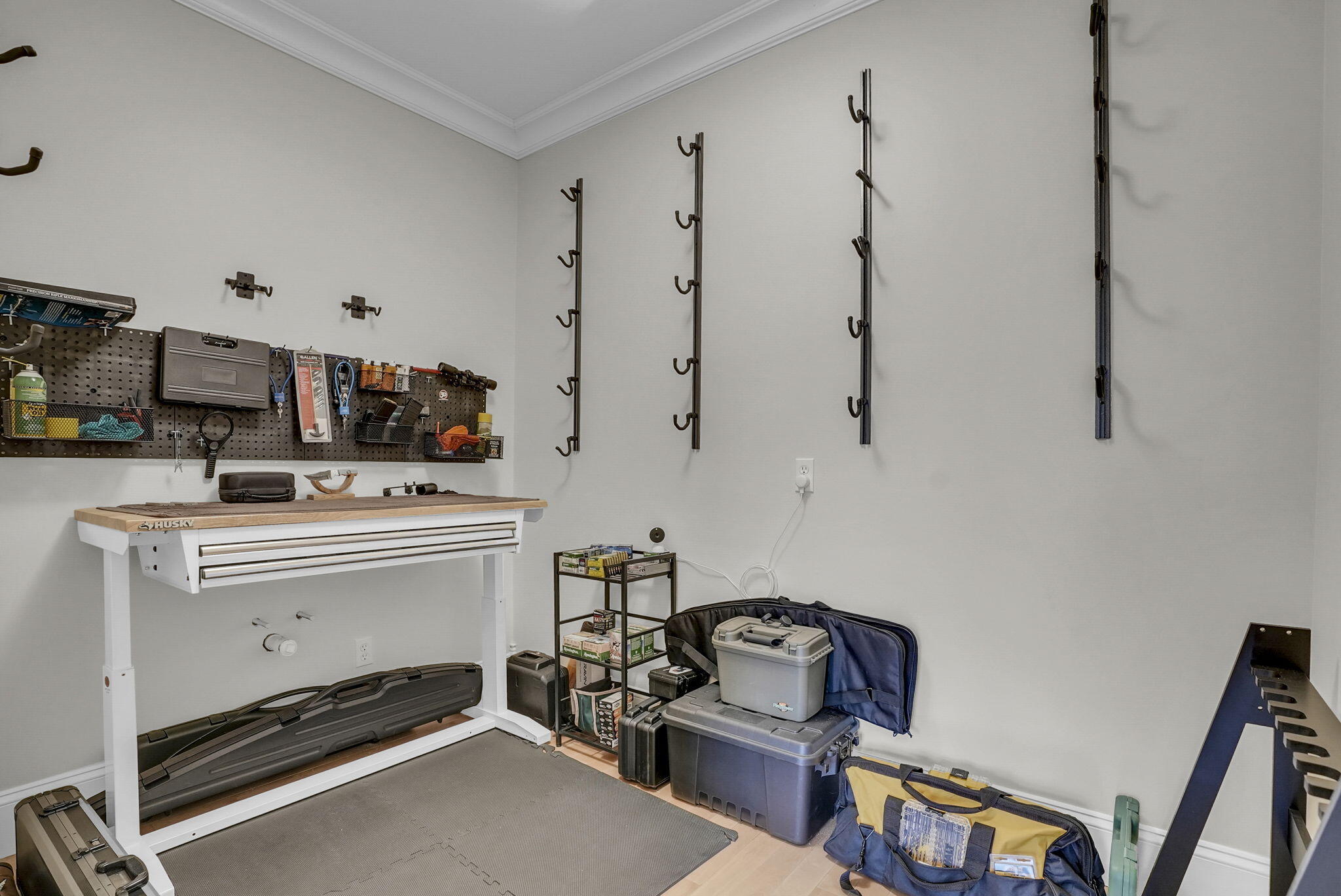 2121 Sunnyside Drive Property Photo 48