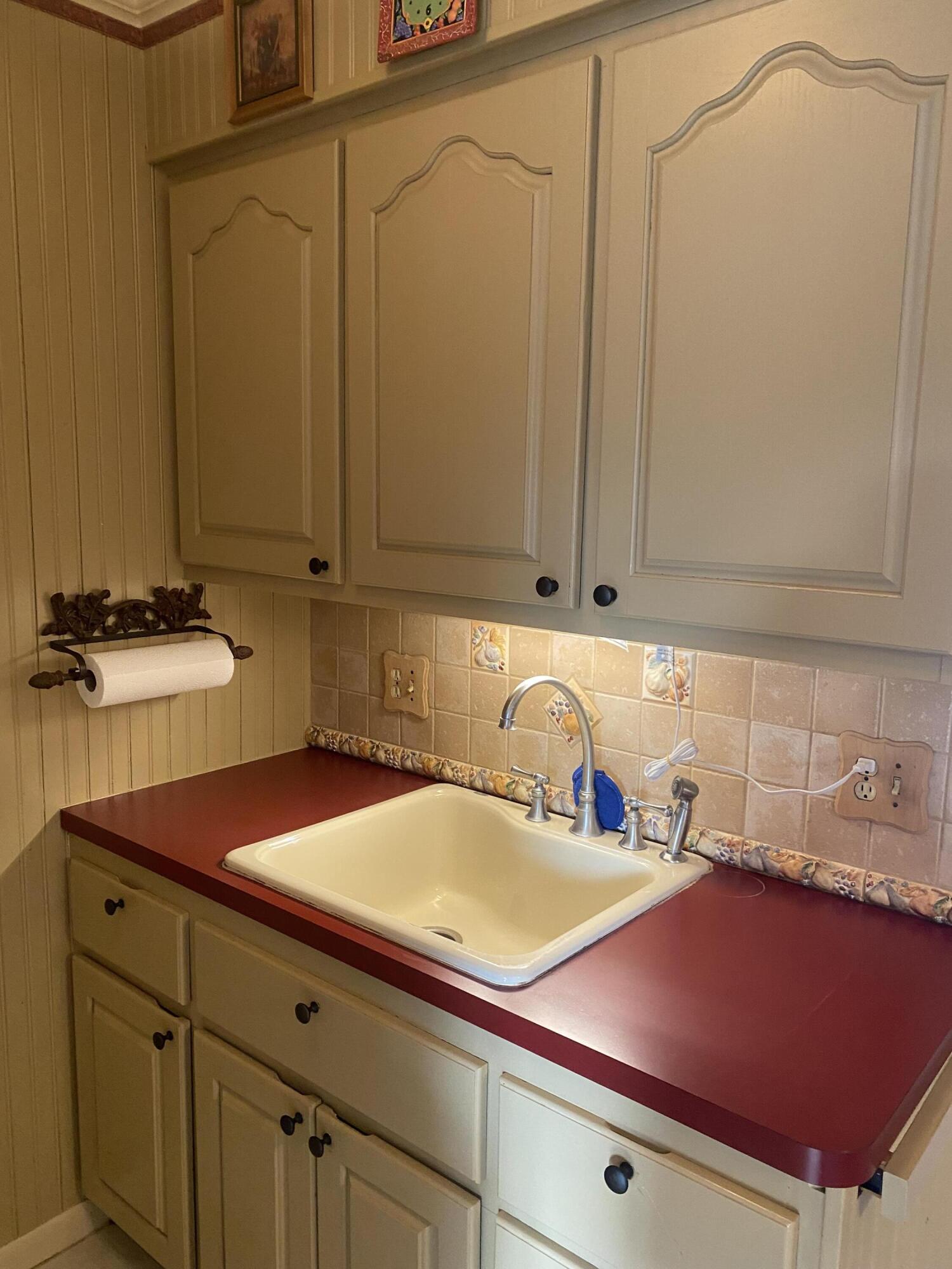 2915 W 13 Mile Road 209 Property Photo 18