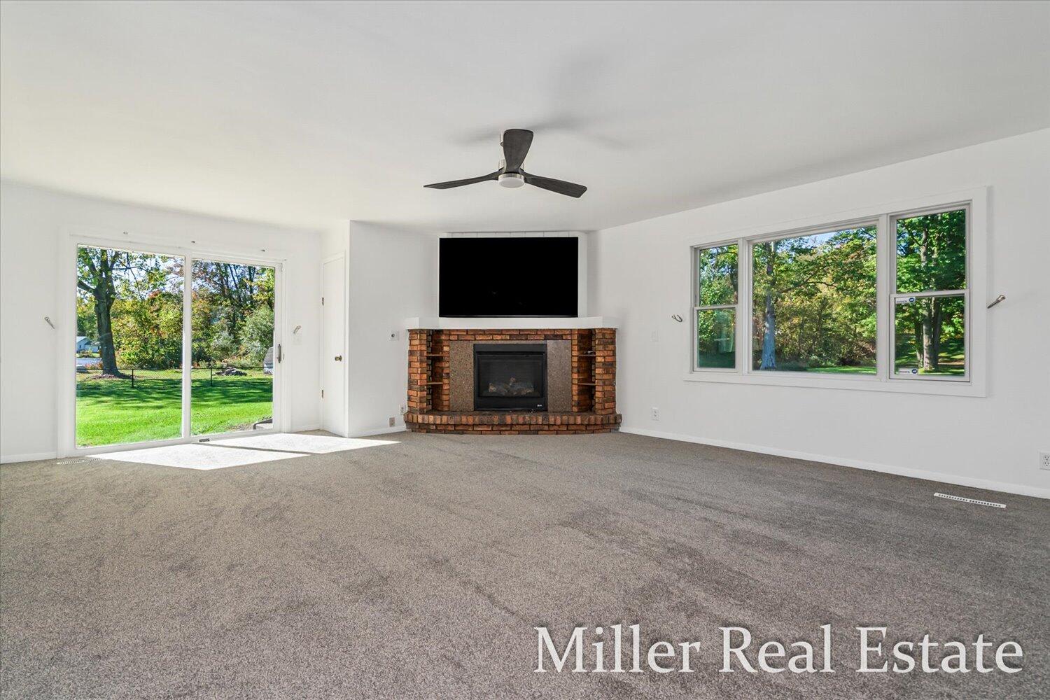 32 B Drive Property Photo 12
