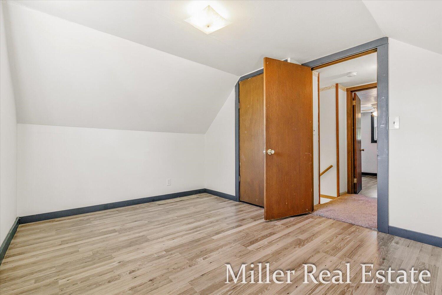 32 B Drive Property Photo 23