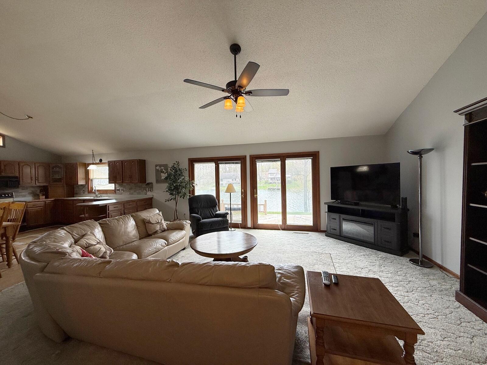 8917 Longview Drive Property Photo 8