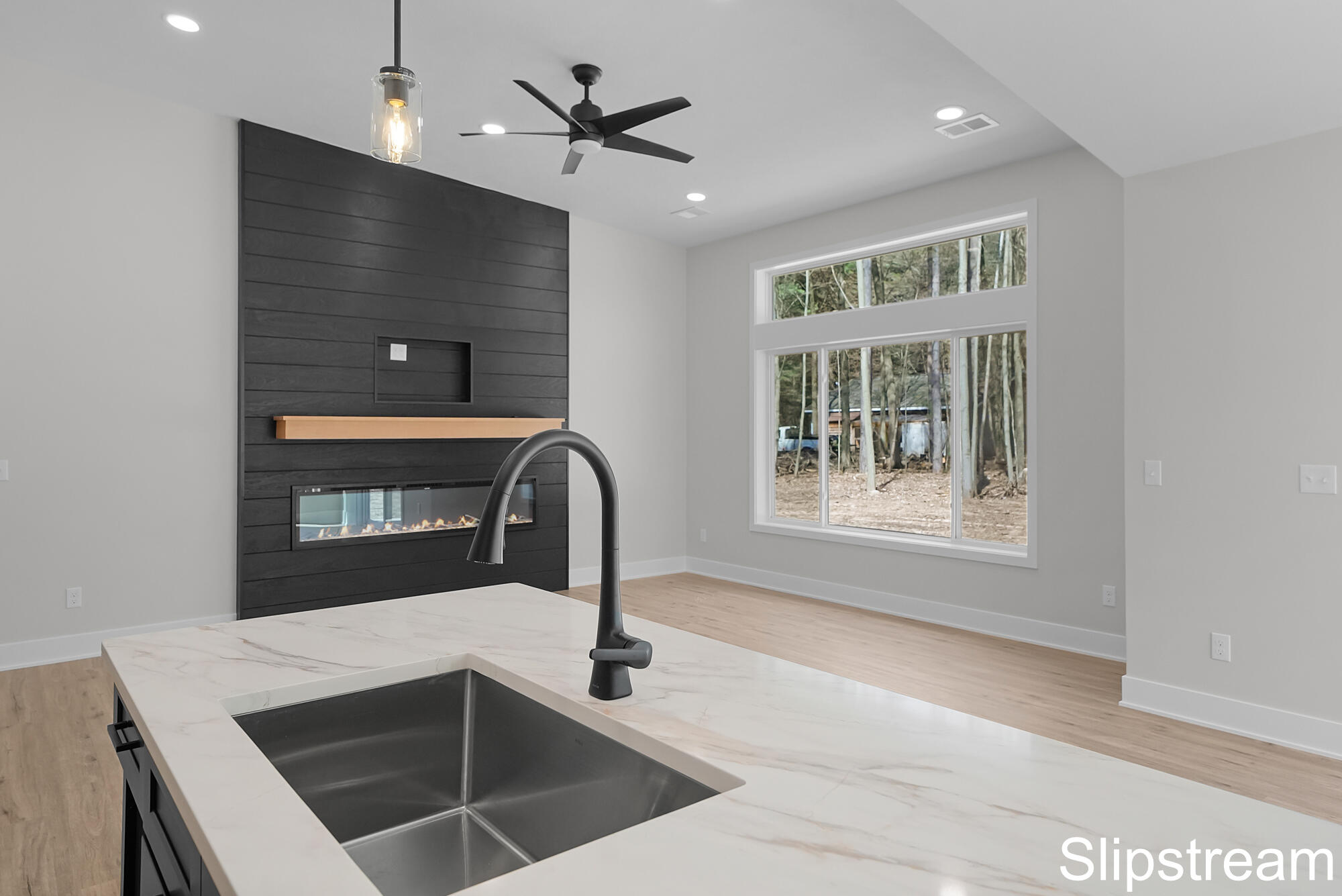 12745 Austrian Drive Property Photo 17