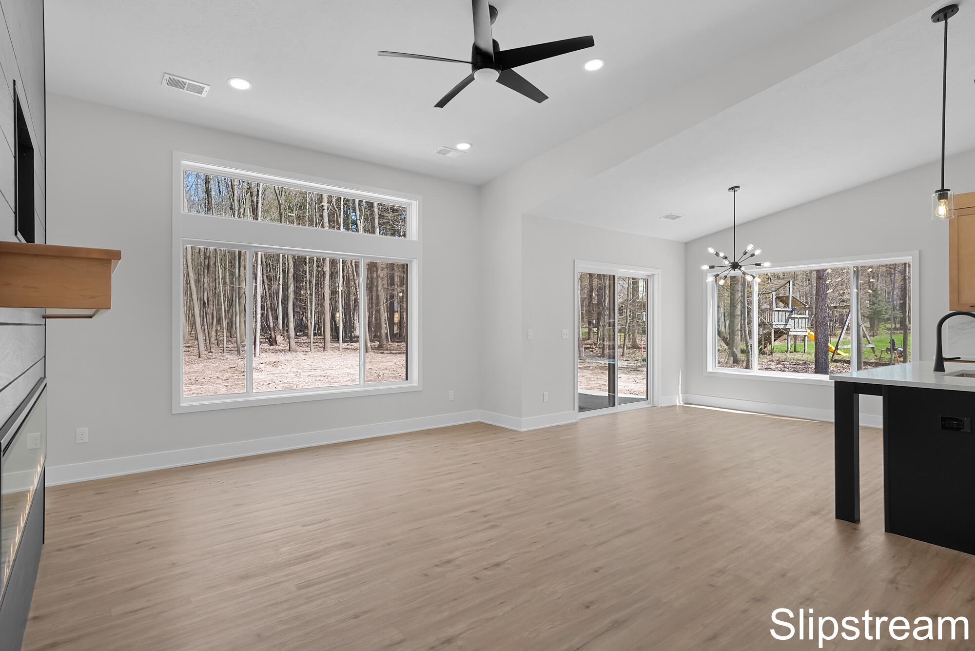 12745 Austrian Drive Property Photo 18