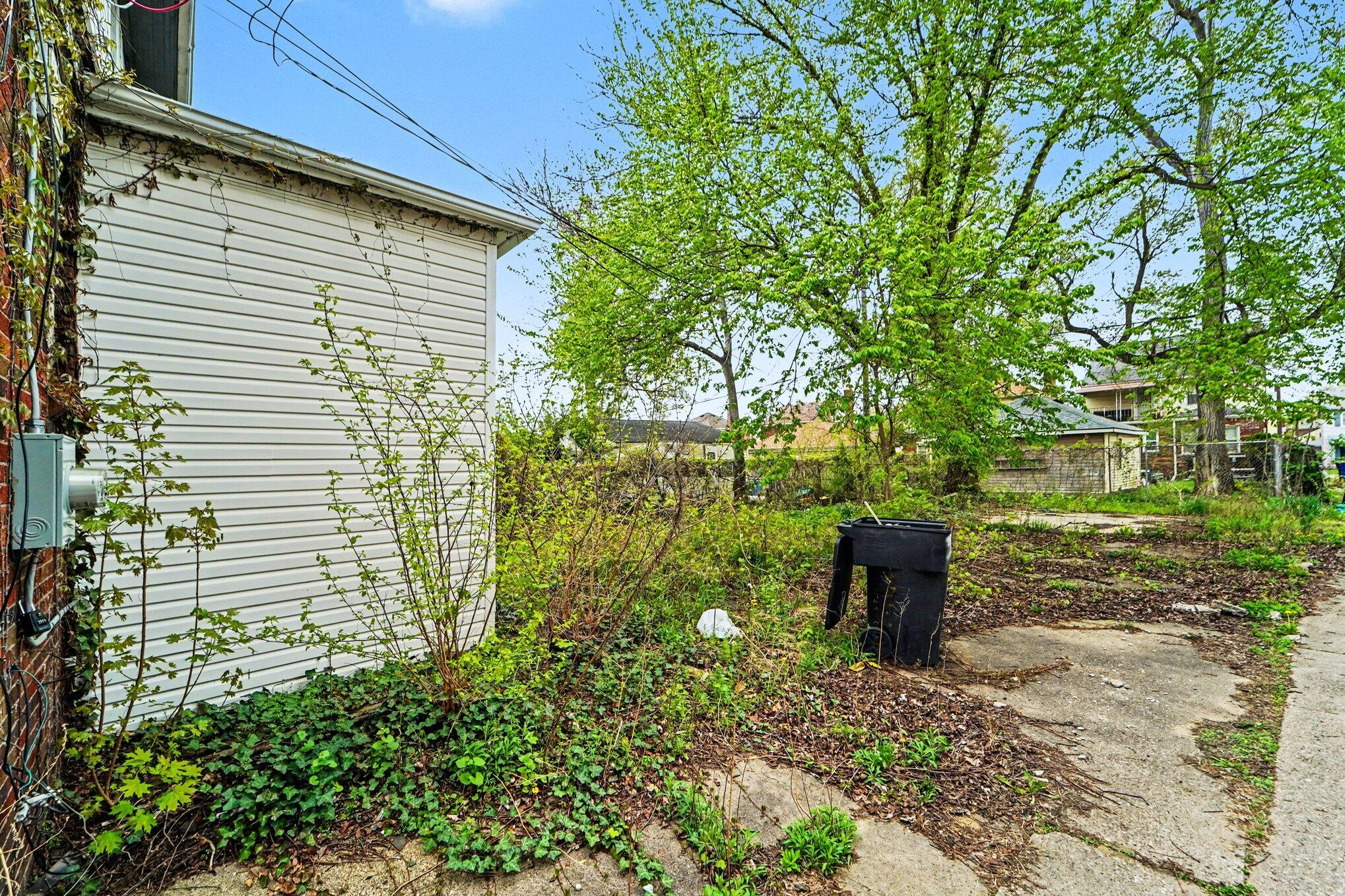16247 Washburn Street Property Photo 24
