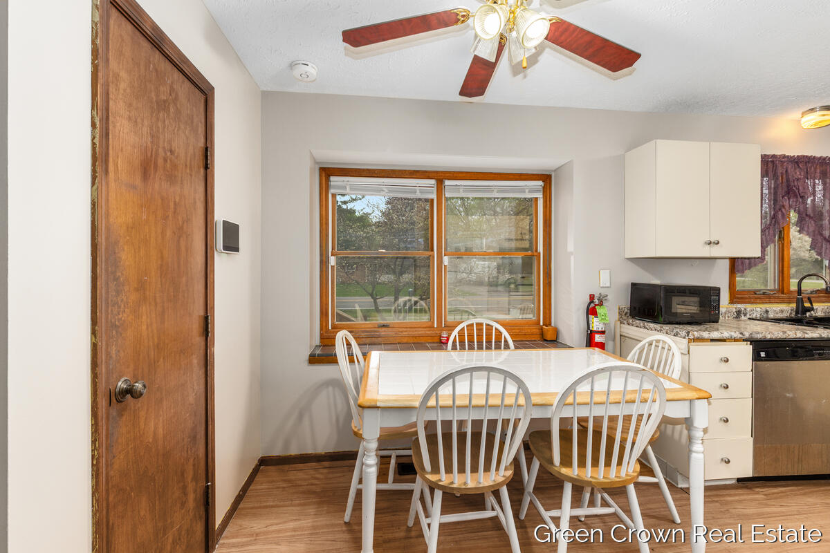 4982 Wilcox Road Property Photo 11