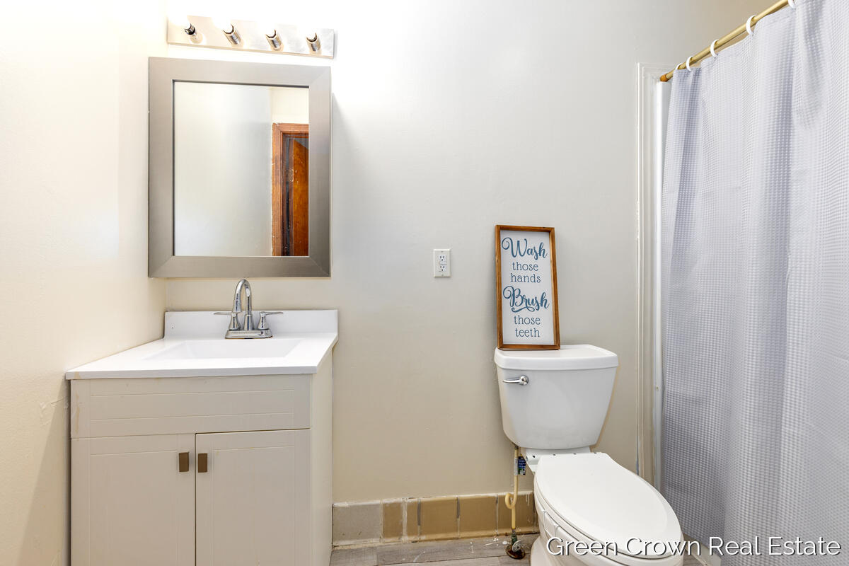 4982 Wilcox Road Property Photo 17