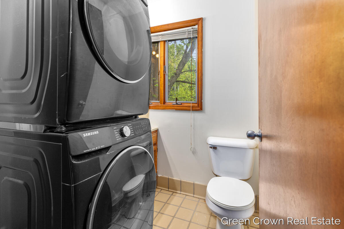 4982 Wilcox Road Property Photo 18