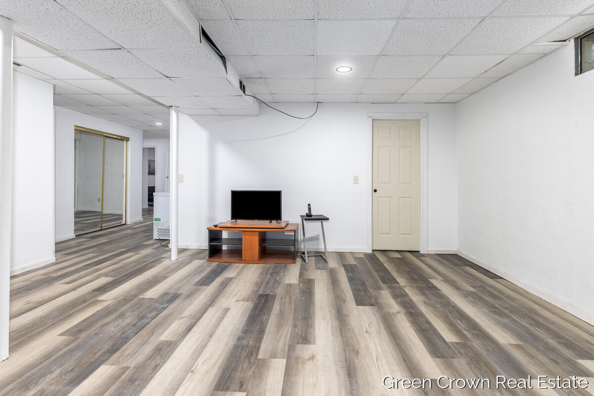 4982 Wilcox Road Property Photo 19