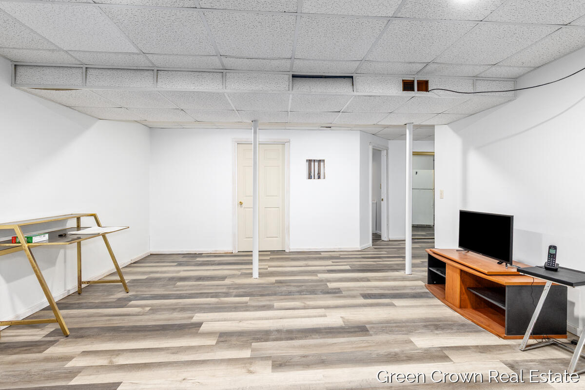 4982 Wilcox Road Property Photo 20