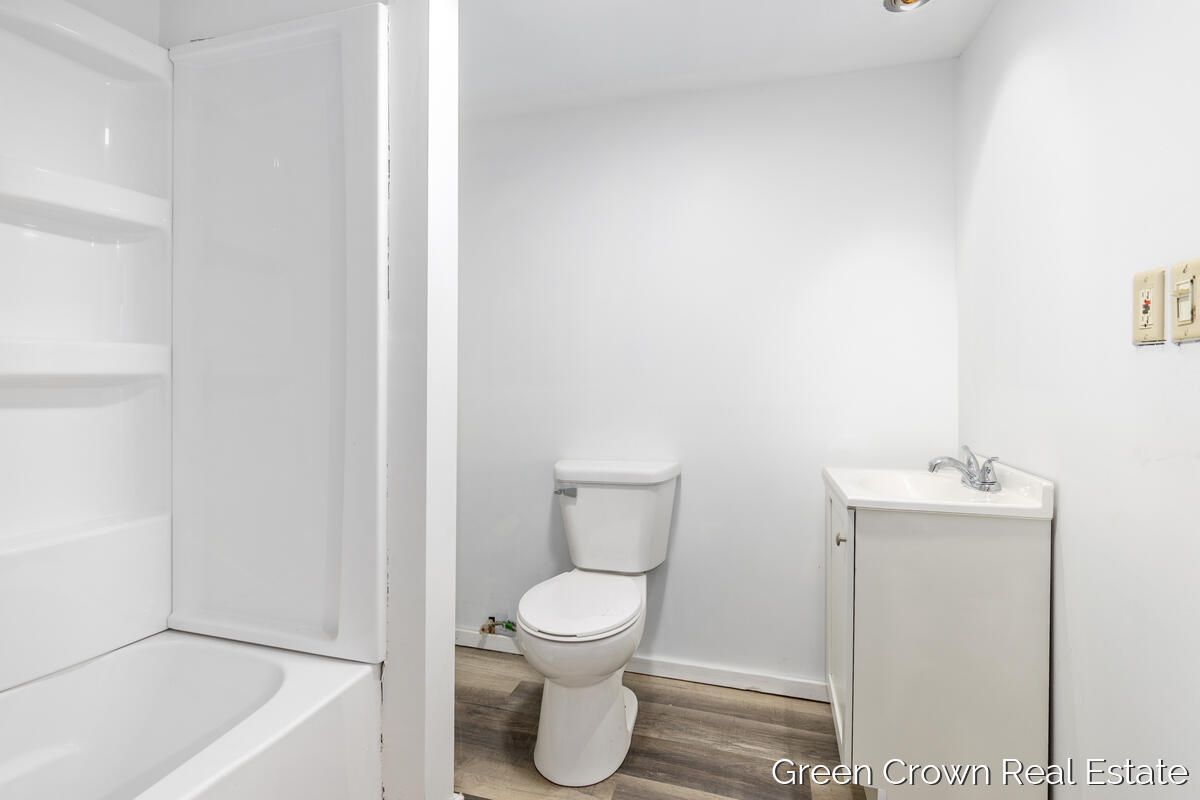 4982 Wilcox Road Property Photo 24