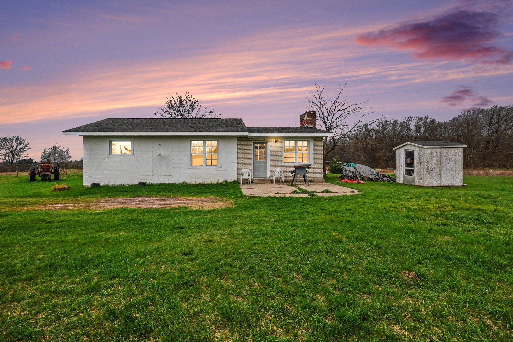 5771 N Woodbridge Road Property Photo 1
