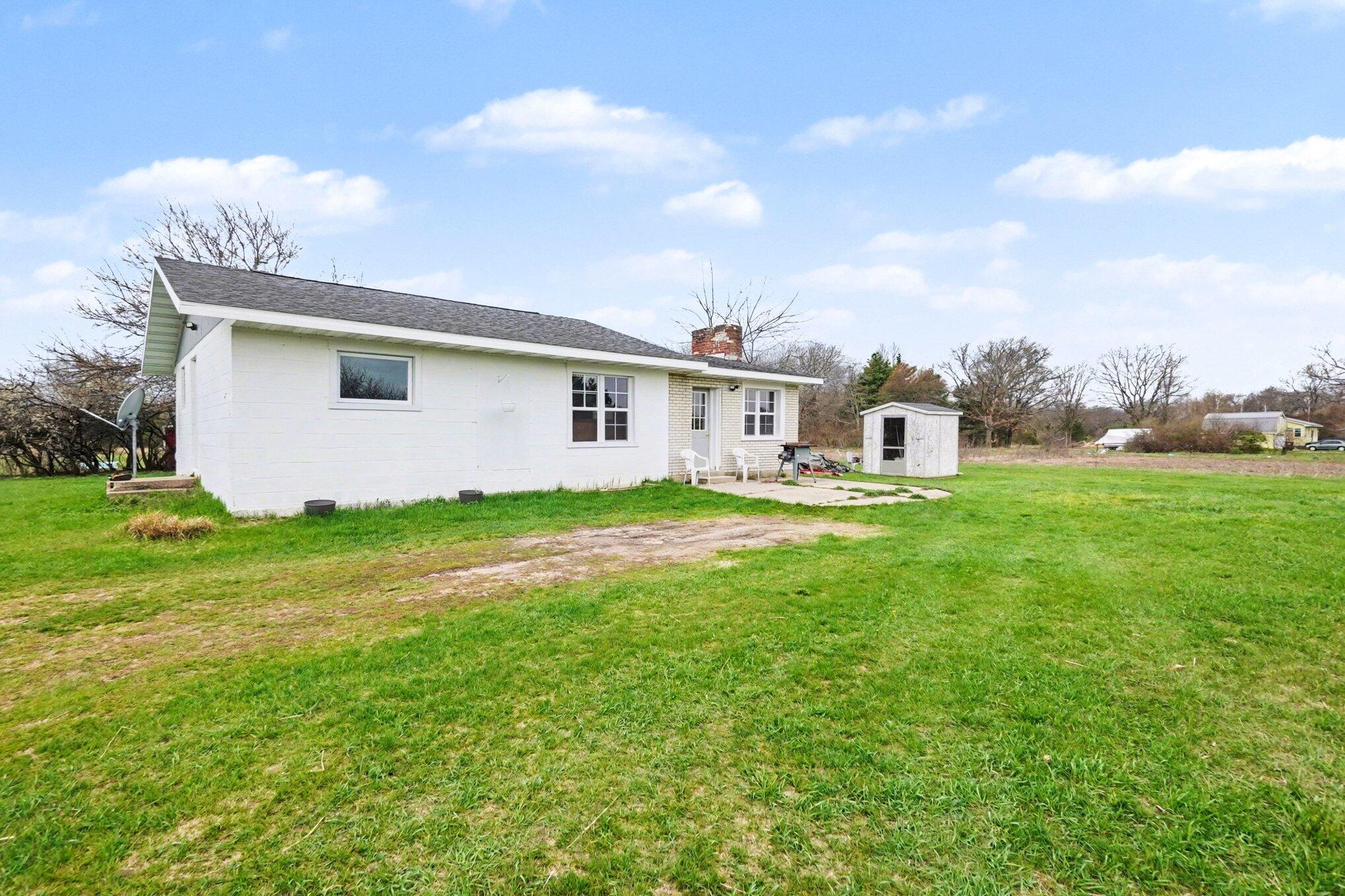 5771 N Woodbridge Road Property Photo 2